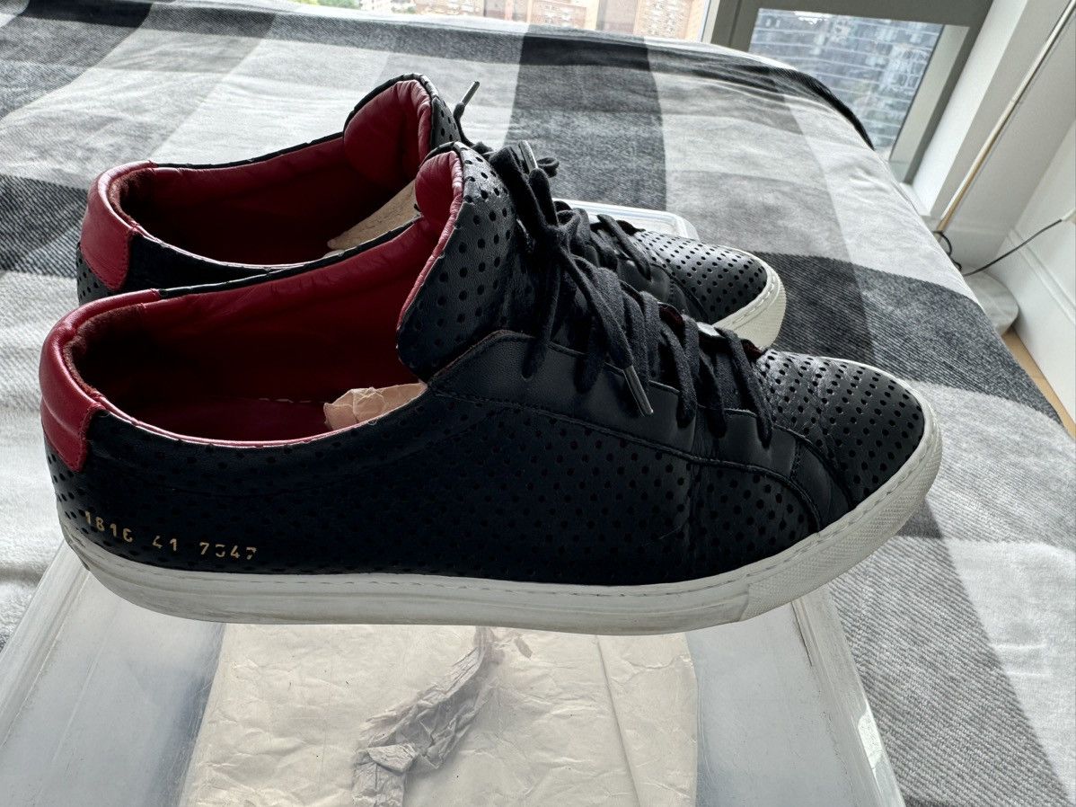 Common Projects Common Projects Black Leather perforated Low top sz 41 Size US 9 / EU 42 - 11 Thumbnail