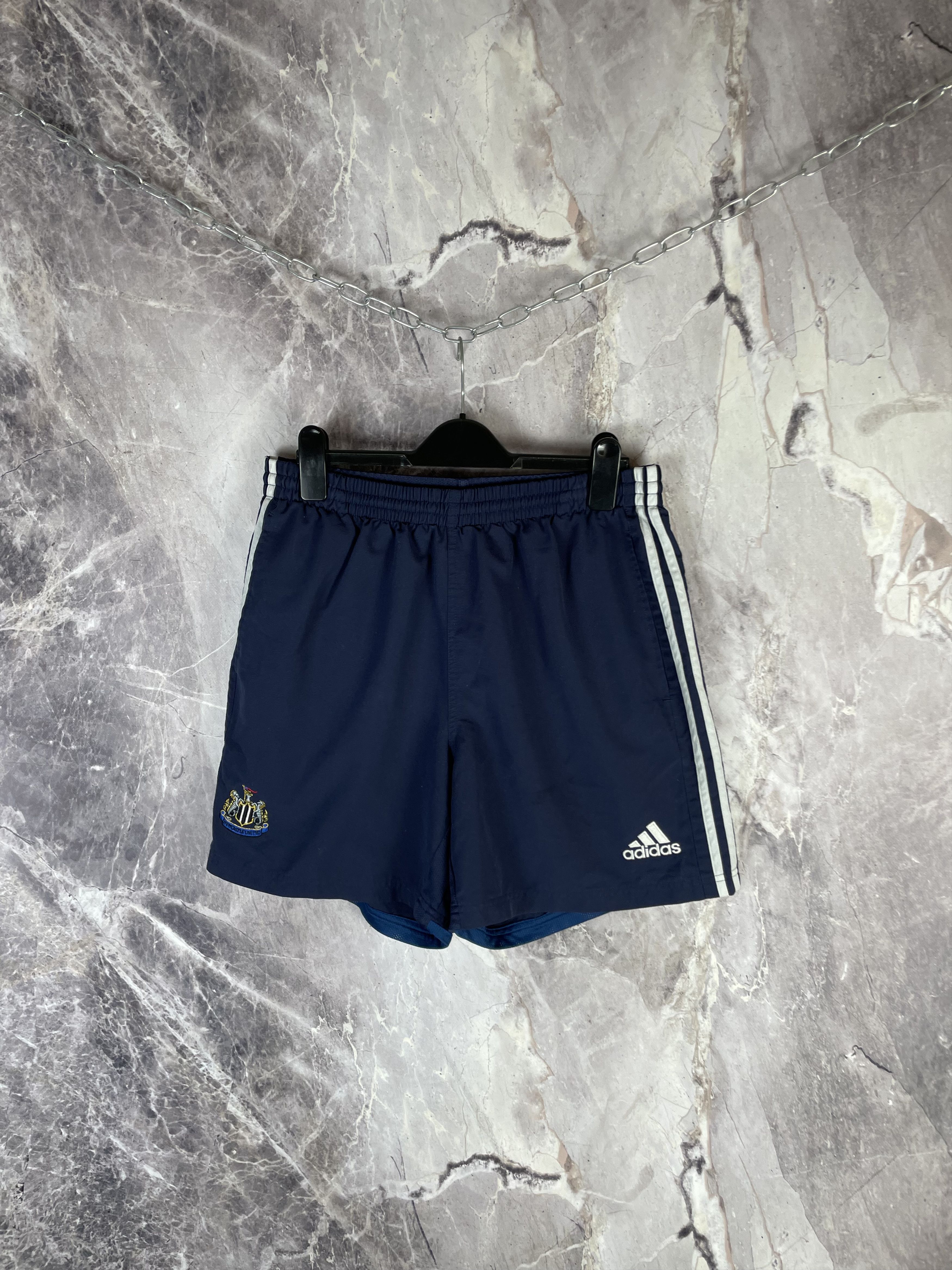 Adidas Adidas Vintage New Castle Shorts 90s Size US 32 / EU 48 - 2 Thumbnail