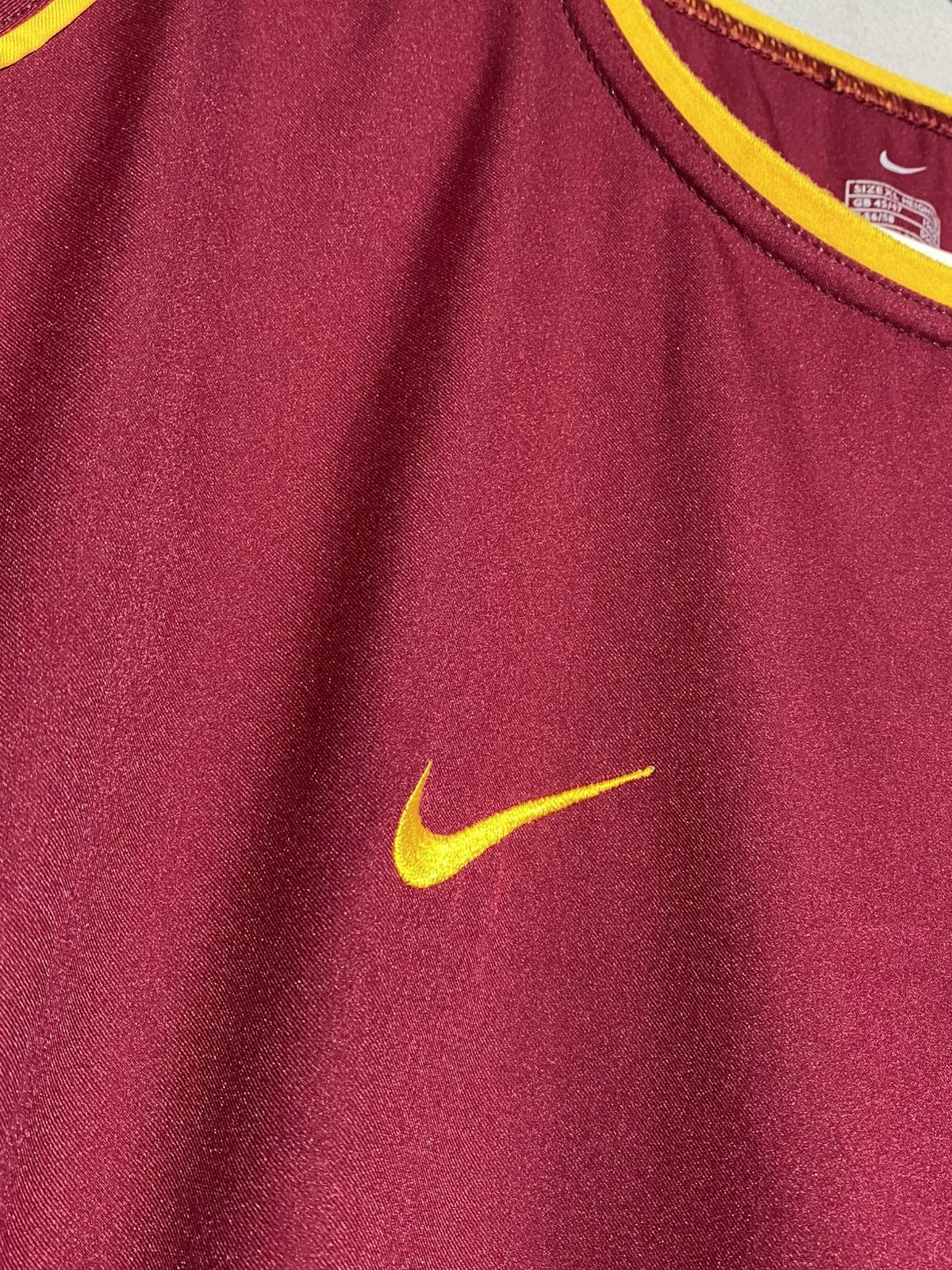 Nike 2002 Portugal National Team Home Soccer Jersey Size US XL / EU 56 / 4 - 4 Thumbnail