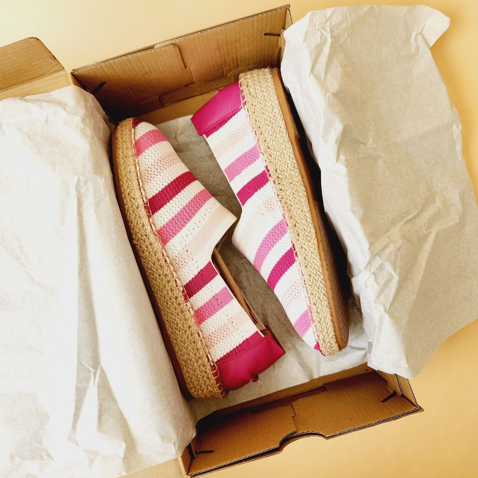 Cole Haan Cole Haan Women White/Pink Stripe Knit Espadrilles US 9.5 Size US 9.5 / IT 39.5 - 7 Thumbnail