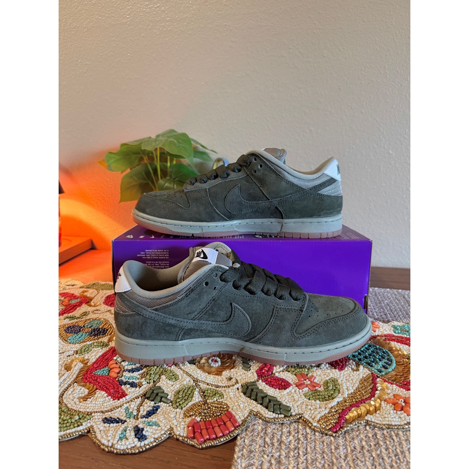 Nike Nike SB Dunk Low Pro B Sequoia Light Army Olive Green Khaki Size US 9 / EU 42 - 2 Thumbnail