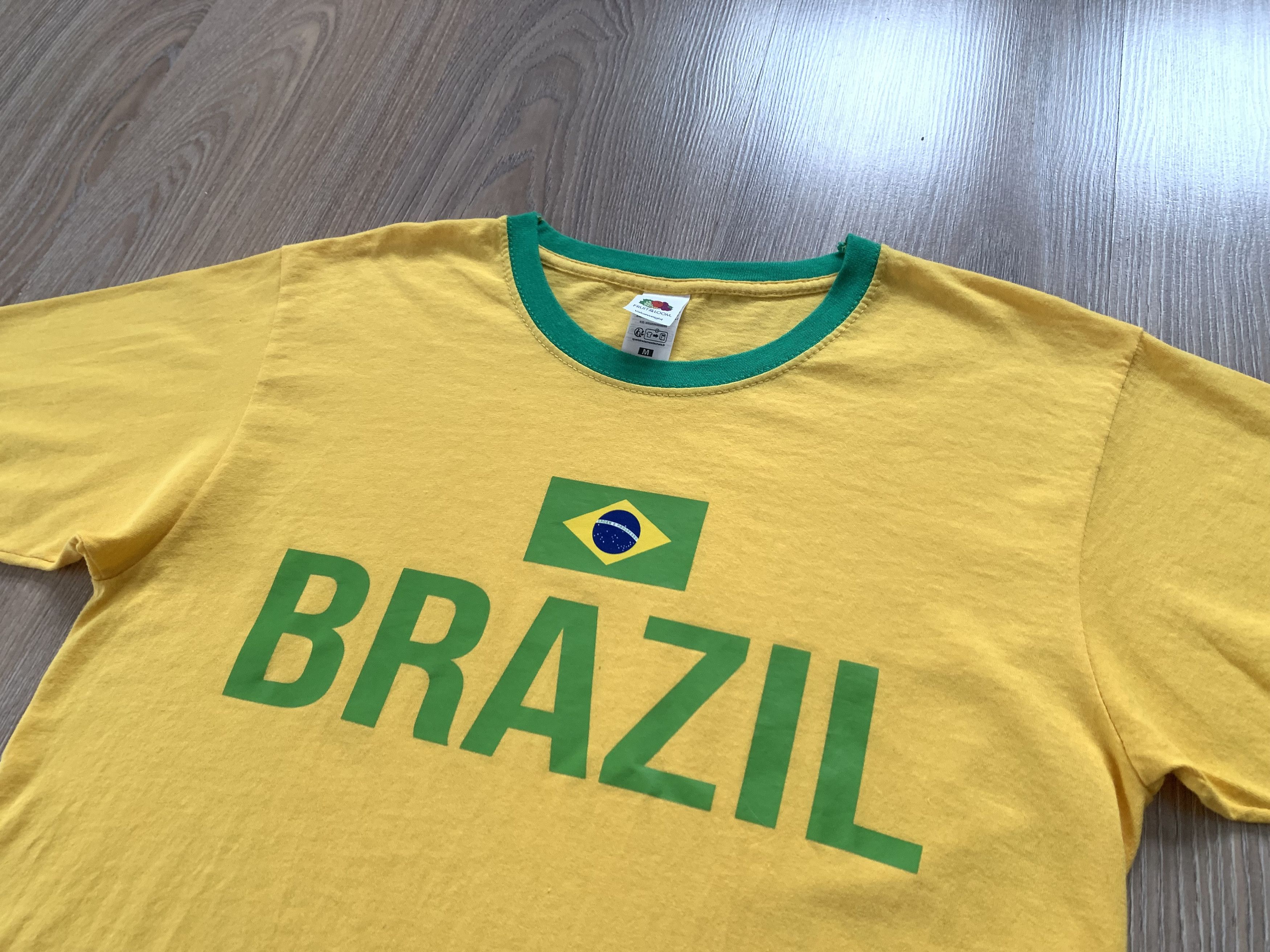 Fruit Of The Loom Vintage Brazil Yellow Printed Cotton T-Shirt Size US M / EU 48-50 / 2 - 4 Thumbnail