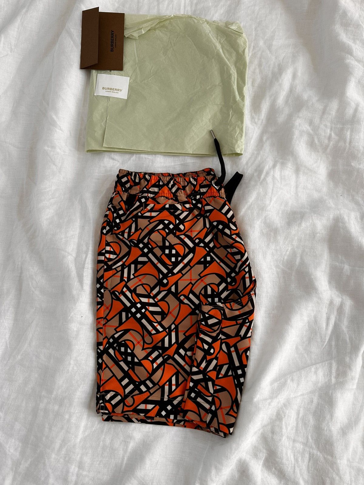 Burberry Burberry Swimsuit Size US 30 / EU 46 - 8 Thumbnail
