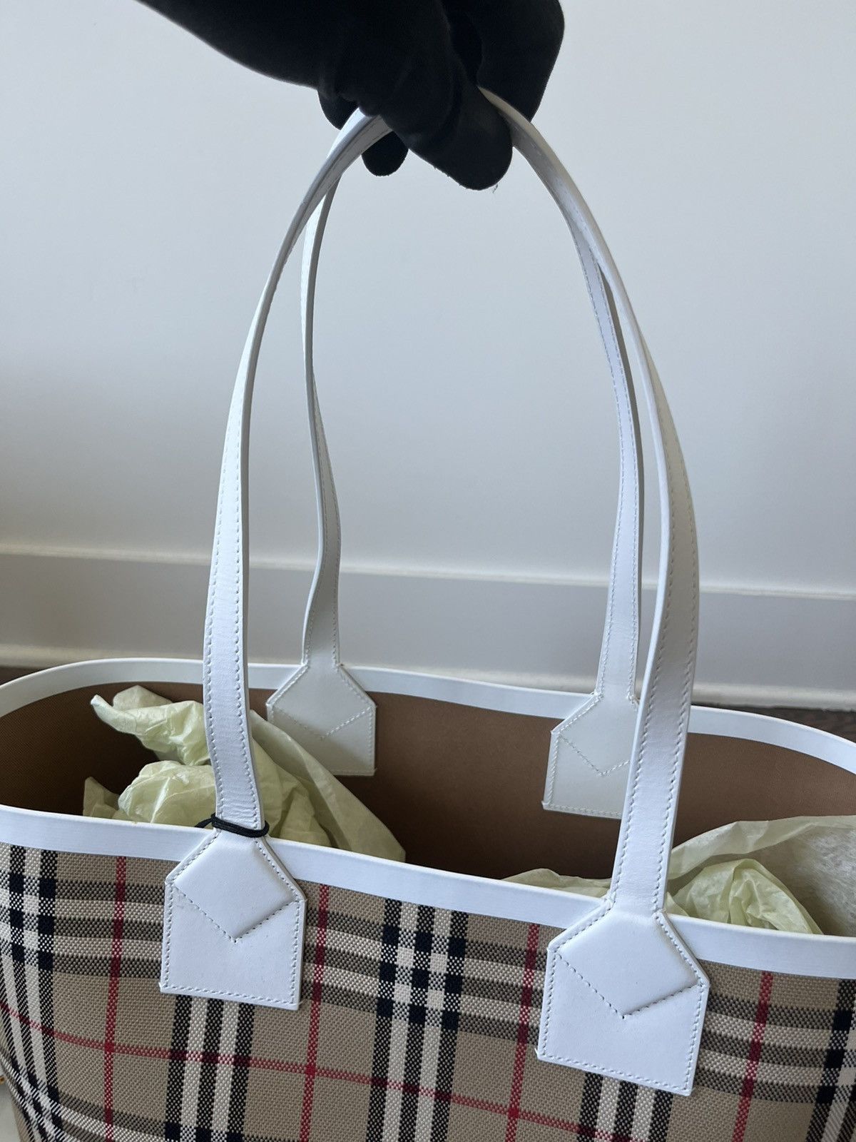 Burberry Burberry Medium London Tote Bag Size ONE SIZE - 10 Thumbnail