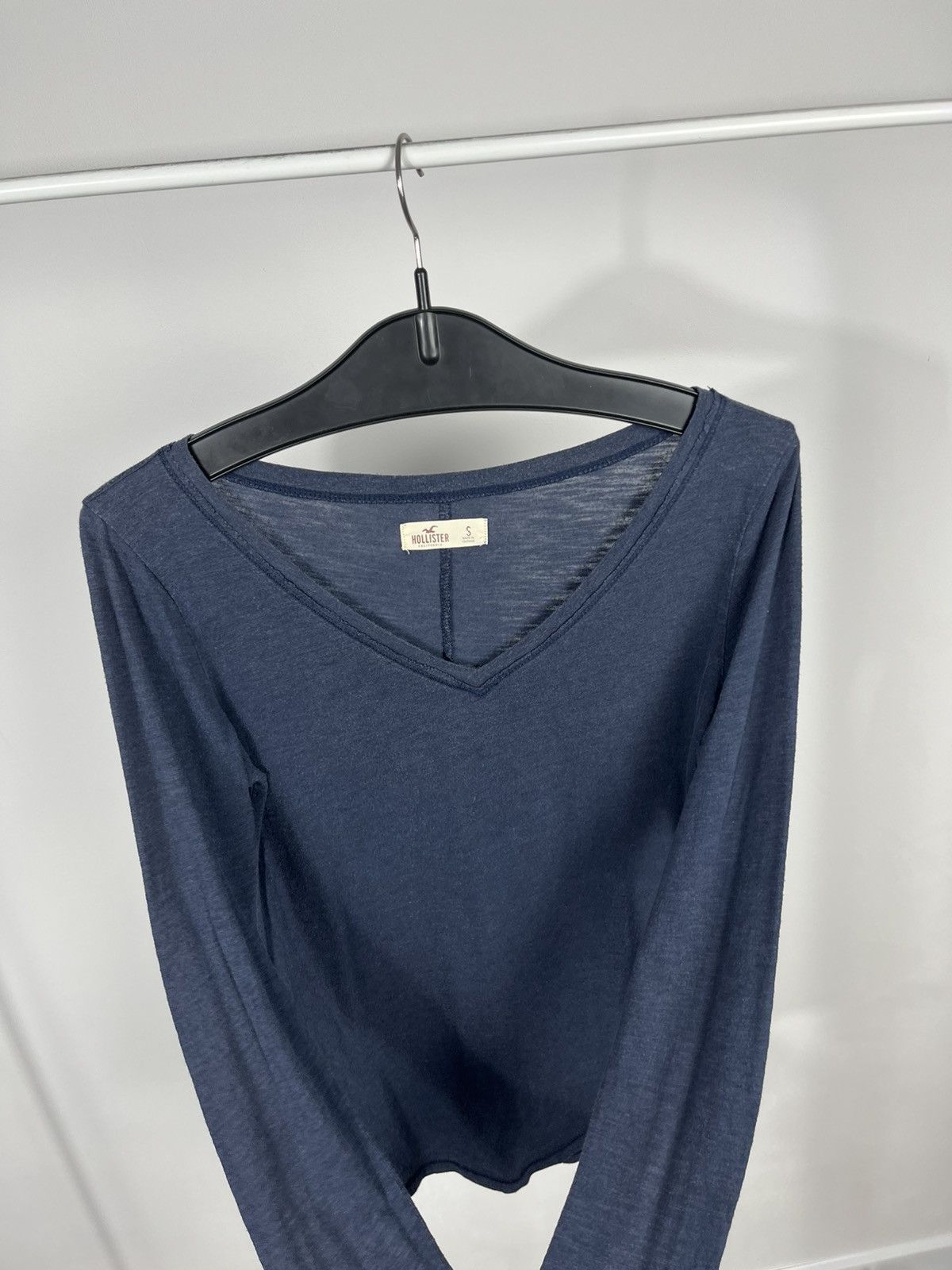 Hollister Hollister Womens Navy V Neck Long Sleeve Top Size S Casual Size S / US 4 / IT 40 - 6 Thumbnail