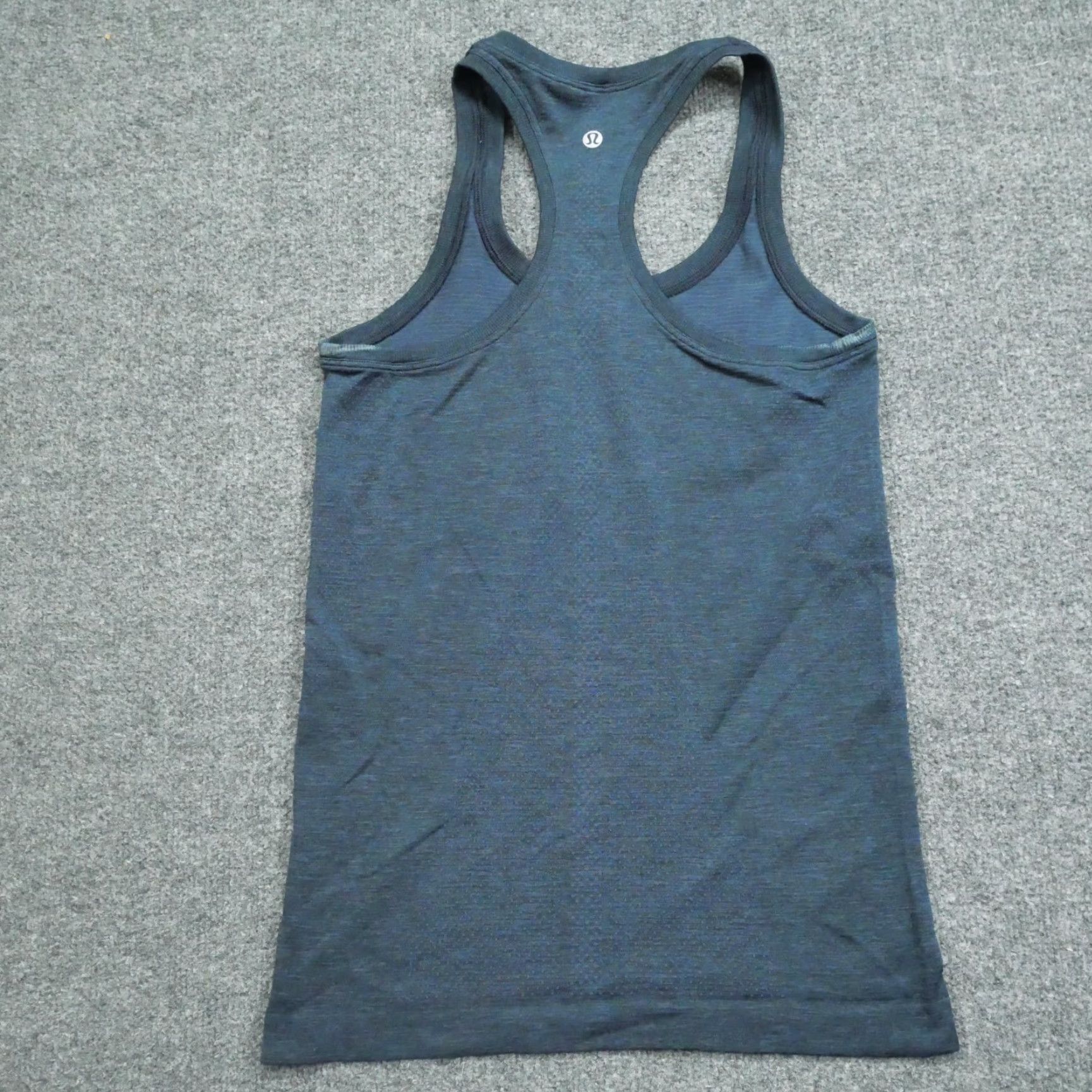 Lululemon Lululemon Tank Top Womens 4 Blue Navy Racer Back Shirt Adult Womens Color: Blue Racerback Tank Top Size S / US 4 / IT 40 - 6 Thumbnail