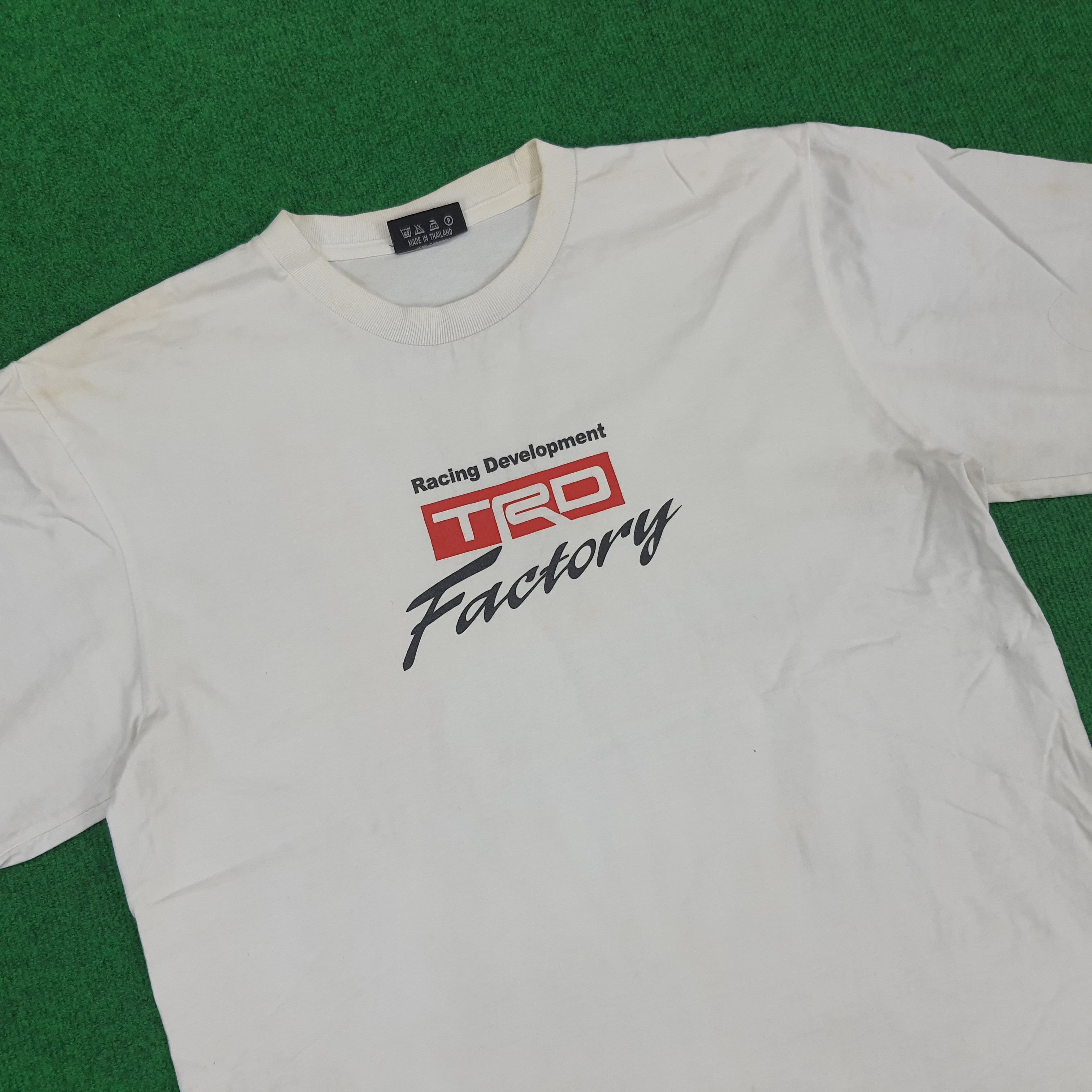 Japanese Brand × Vintage Vintage Toyota Racing Development Racing Team T-shirt Size US L / EU 52-54 / 3 - 4 Thumbnail