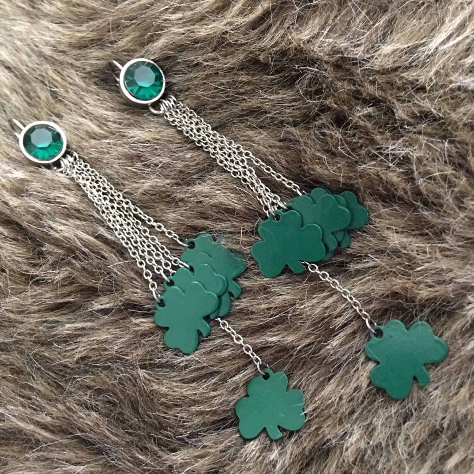 Jewelry Shamrock Dangle French Back Pierced Earrings in Green, Women's