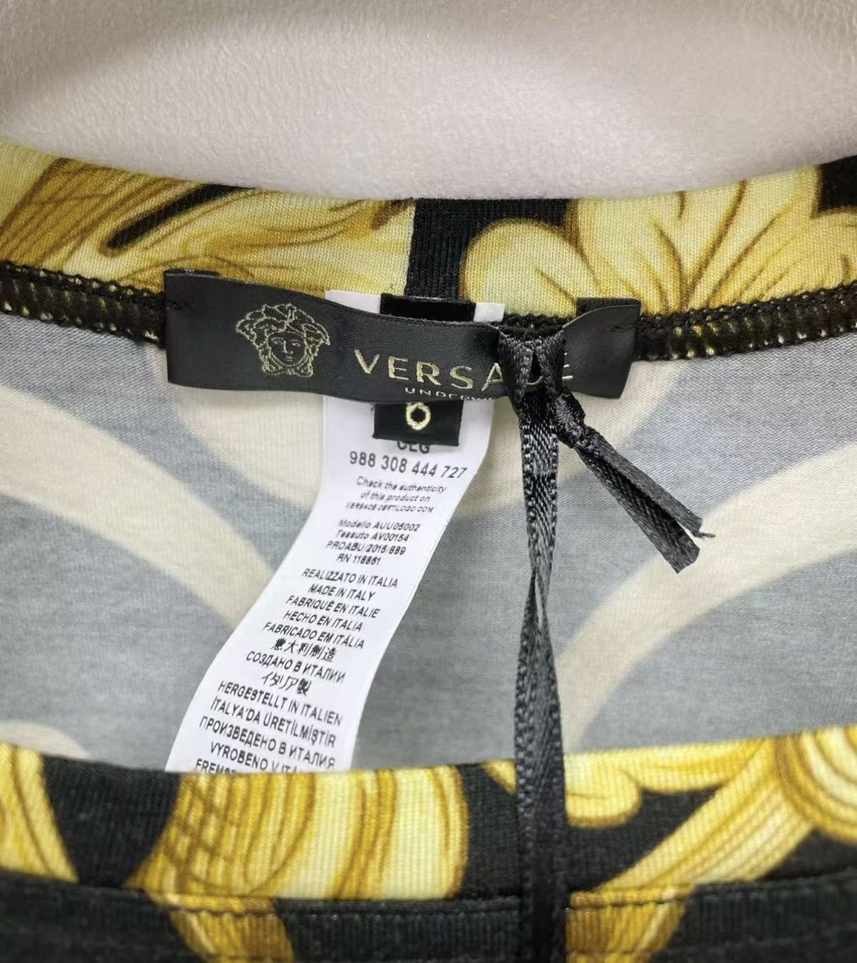 Versace VERSACE High Stretch Sleeveless T-shirt J30 Size US M / EU 48-50 / 2 - 6 Thumbnail
