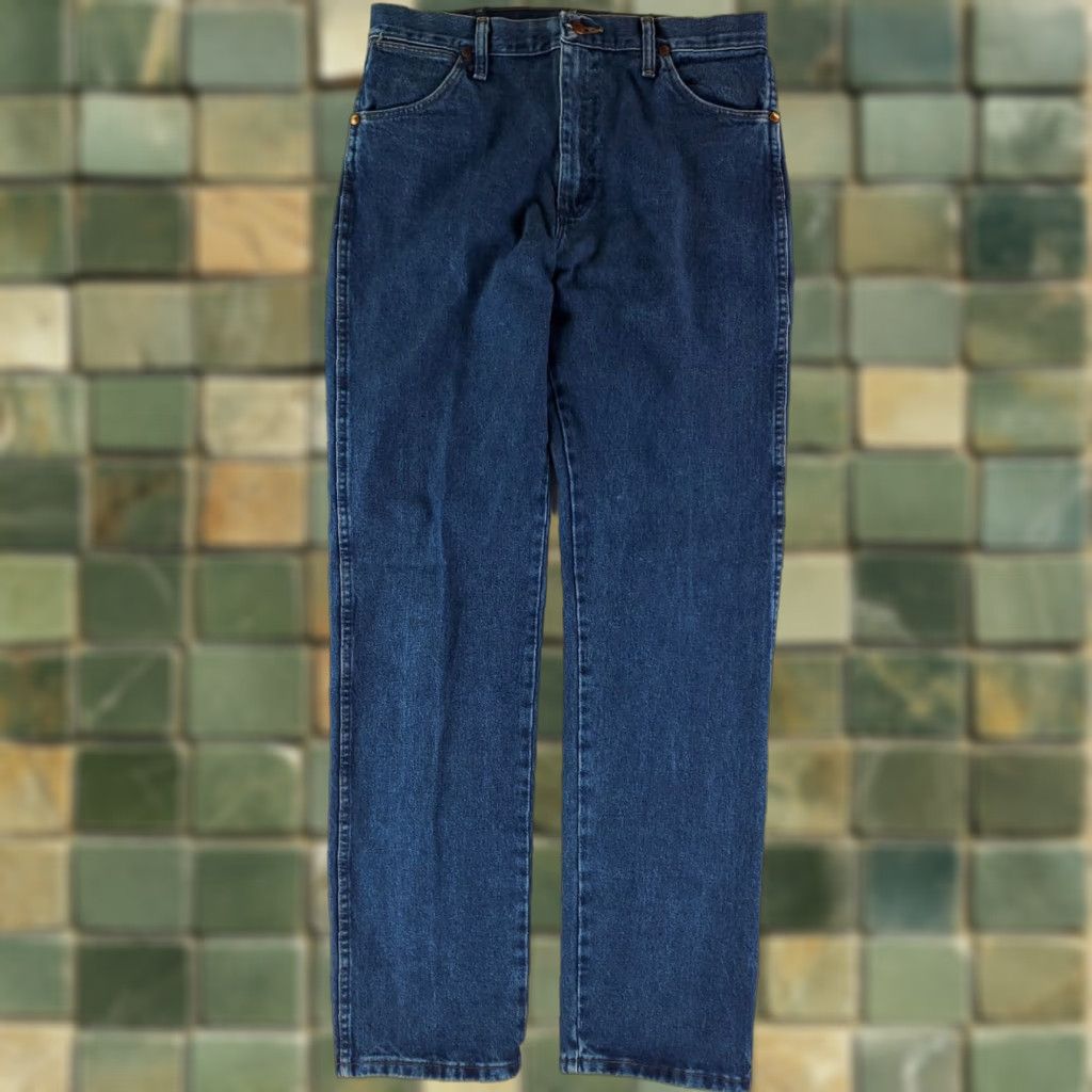 Wrangler VINTAGE Wrangler Jeans 13MWZ Mens 32x34 Blue 90s Inseam 34 Straight 33x34 Actual Men Size US 33 - 1 Thumbnail