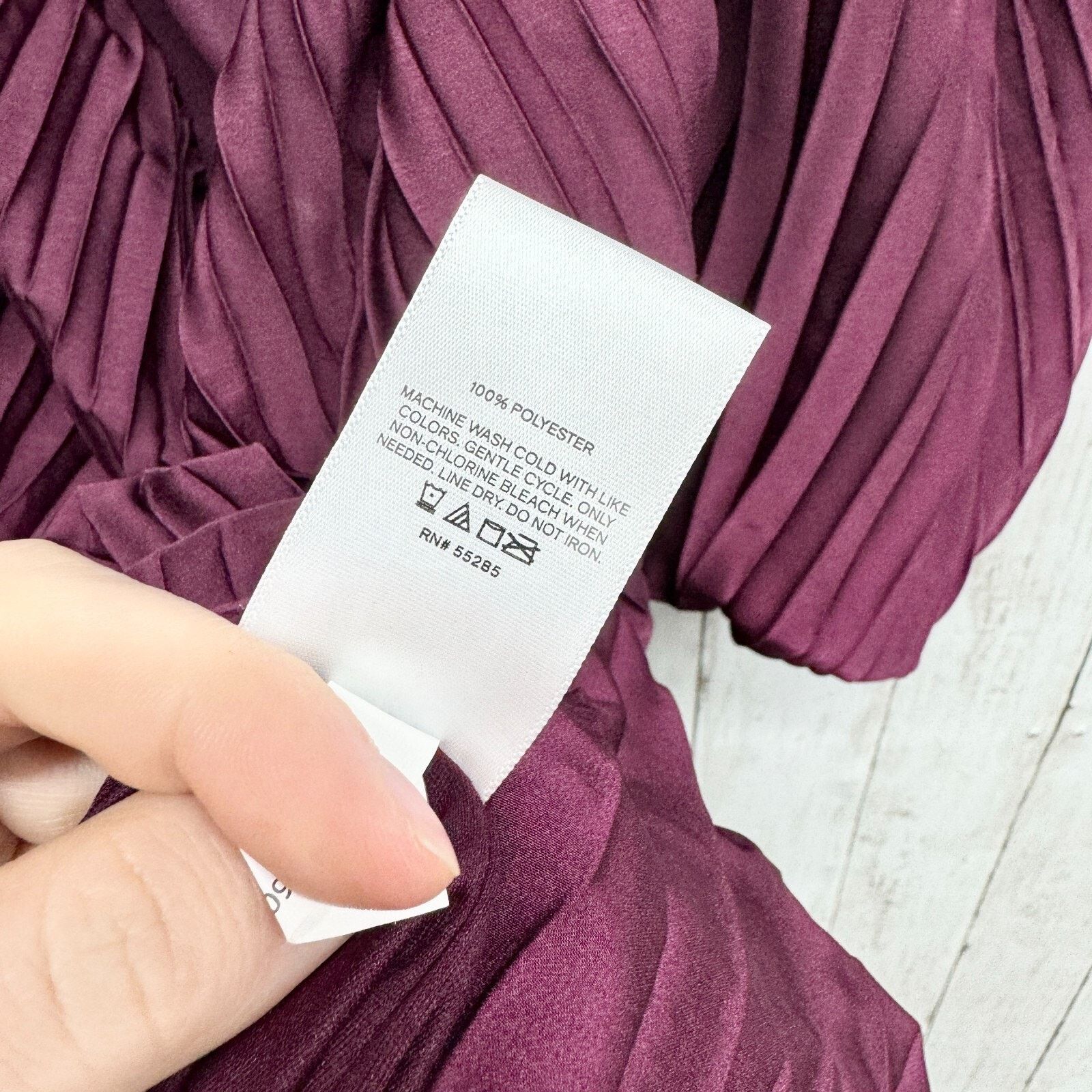 Express Express Dress Size Medium Mini Strapless Puff Sleeve Pleated Size M / US 6-8 / IT 42-44 - 3 Thumbnail