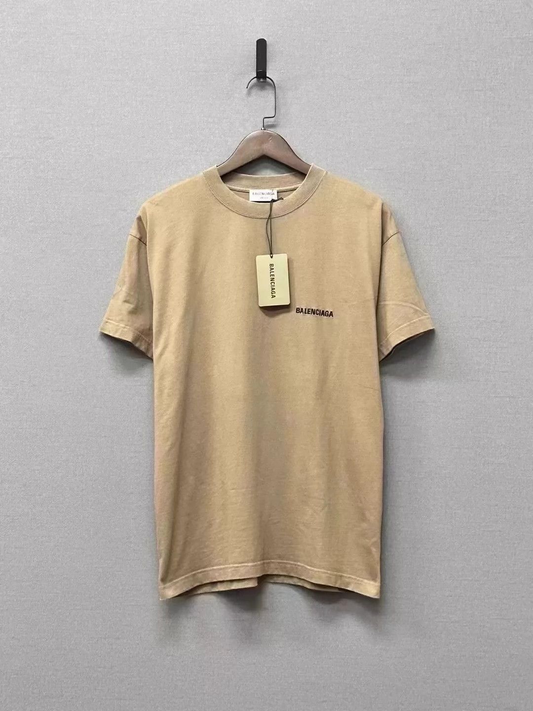 Balenciaga Balenciaga Brown New Plush Front and Rear Logo Short Sleeves Size US S / EU 44-46 / 1 - 1 Thumbnail