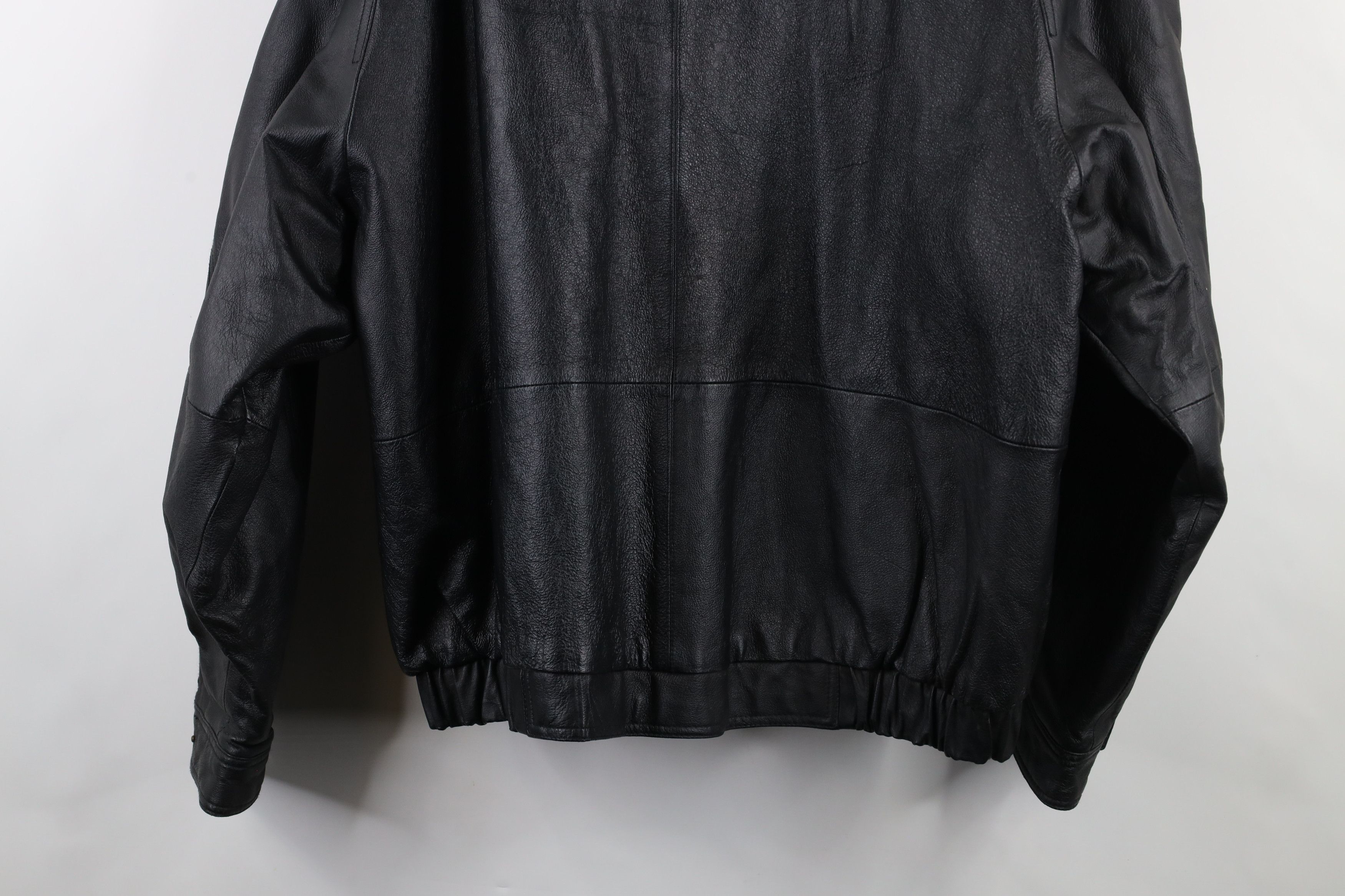 Vintage Vintage 90s Streetwear Quilted Leather Bomber Jacket Black Size US XL / EU 56 / 4 - 16 Thumbnail