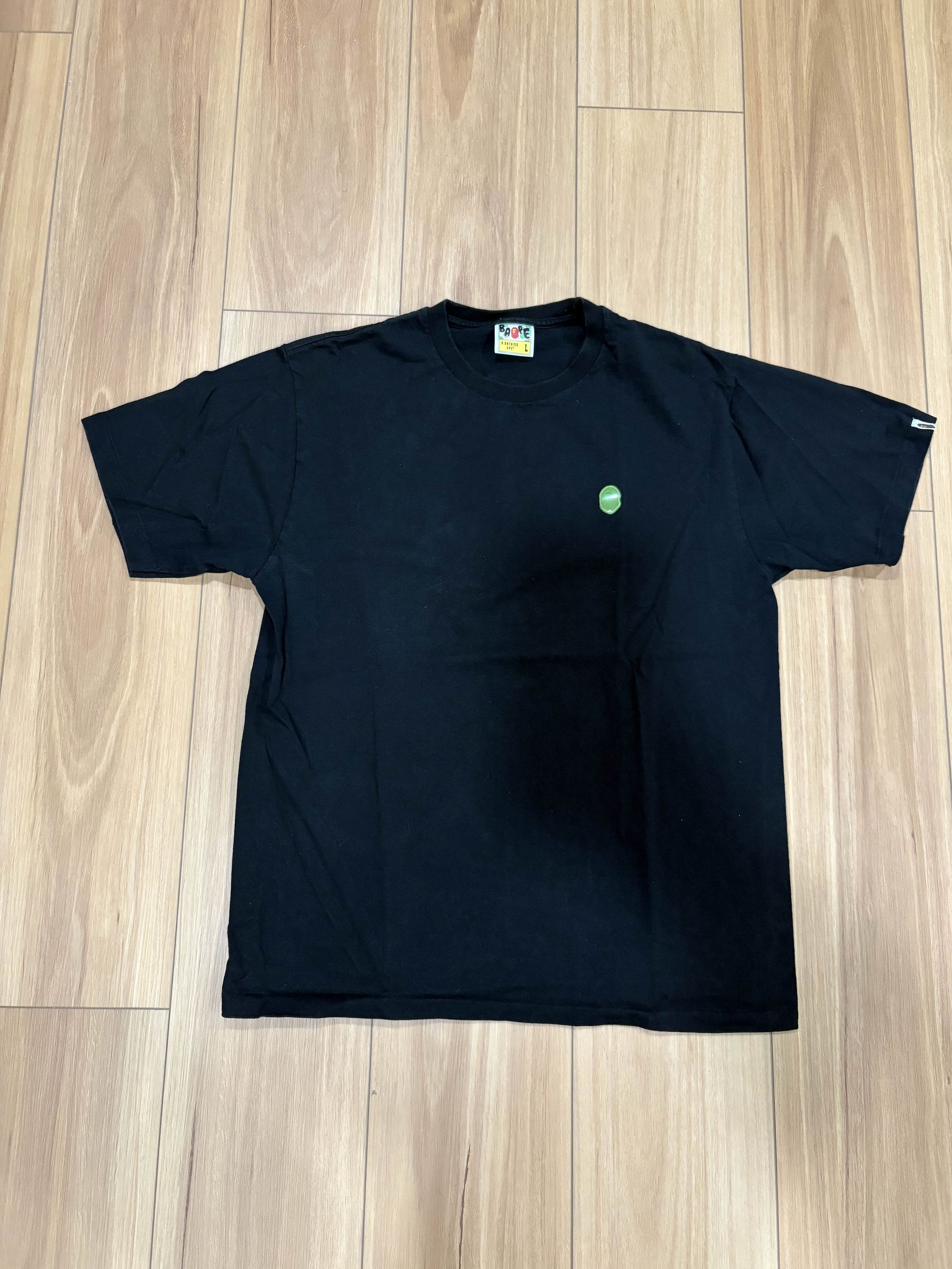 Bape A Bathing Ape Bape T-Shirt Neon Green Logo Patch Black Size US L / EU 52-54 / 3 - 1 Thumbnail