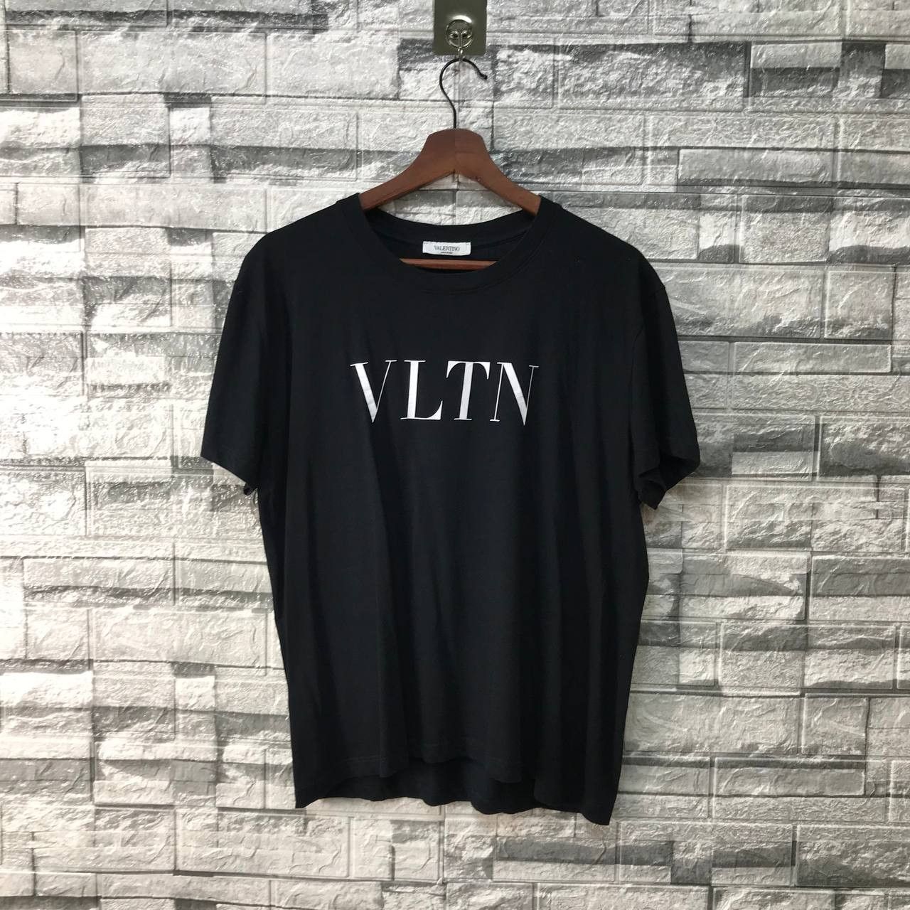 Valentino VLTN Tshirt M Retail 550$ Size US M / EU 48-50 / 2 - 1 Thumbnail
