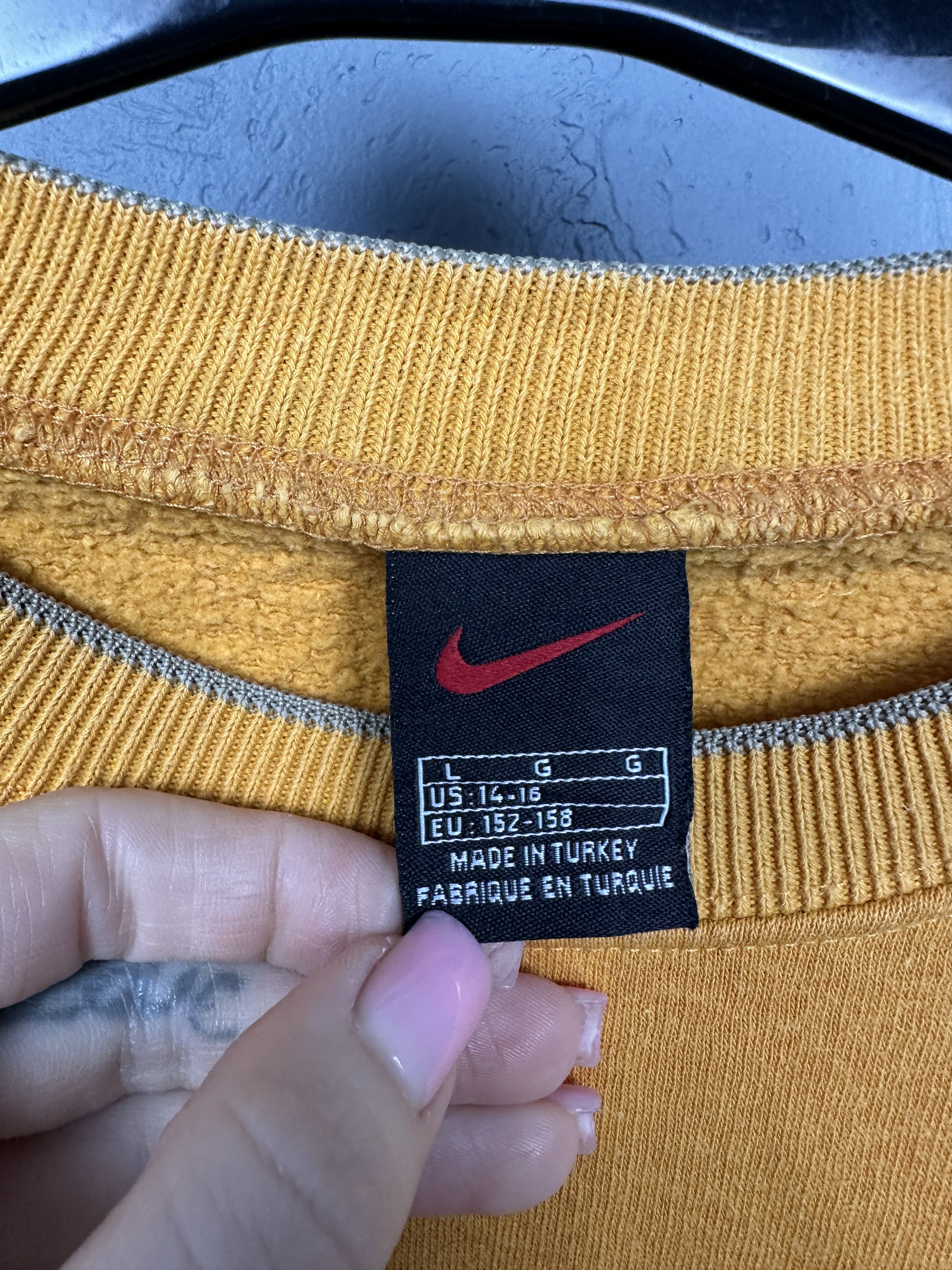 Nike Nike Athletic Womens Crew Neck Sweatshirt Size XS / US 0-2 / IT 36-38 - 3 Thumbnail