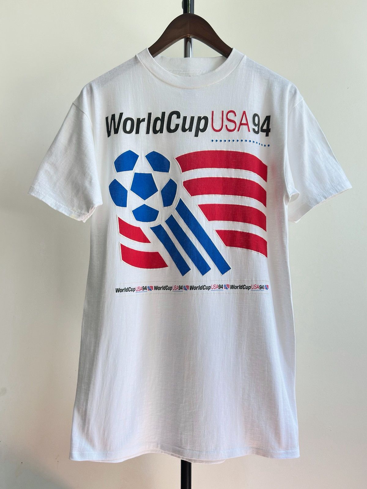 Vintage 1994 World Cup USA Signed Tee Single Stitch