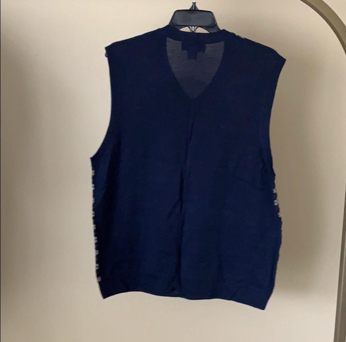 Brooks Brothers Brooks Brothers Men’s Sleeveless Sweater Size L Navy Blue Size US L / EU 52-54 / 3 - 2 Thumbnail