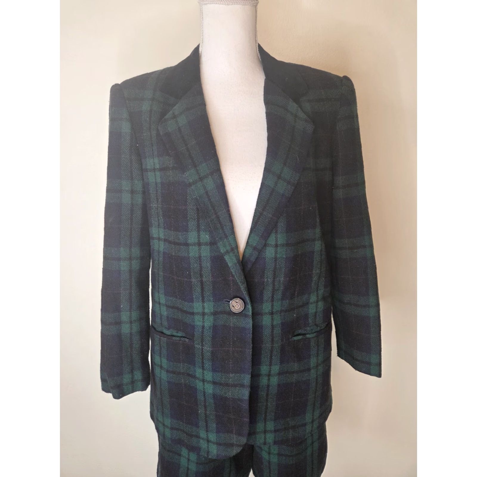 Vintage Vtg Sag Harbor 2 Pc Blazer Suit Set Wool Blend Pleated Shorts Tartan Plaid 1980s Small Wool Blazer & Shorts Set Mens Ladies? Size 28" / US 6 / IT 42 - 4 Thumbnail