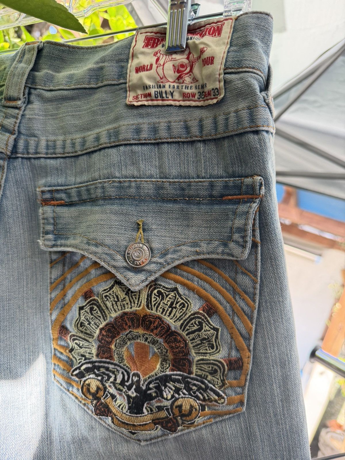True Religion True Religion Jeans with crazy backpocket design Size US 34 / EU 50 - 4 Thumbnail