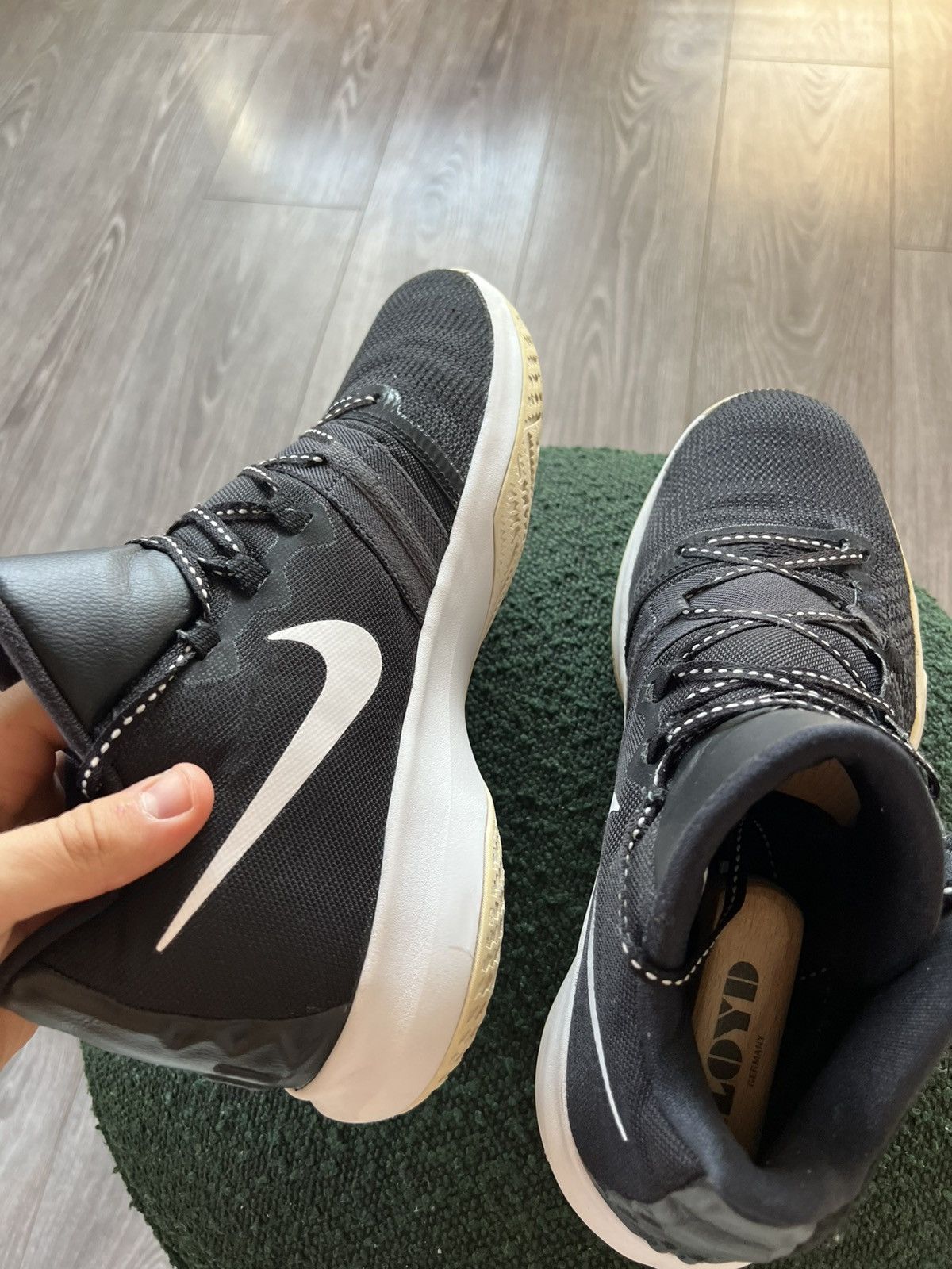 Nike Nike Kyrie Flytrap 11 Leather/Flyknit Basketball Sneakers Size US 12 / EU 45 - 16 Thumbnail