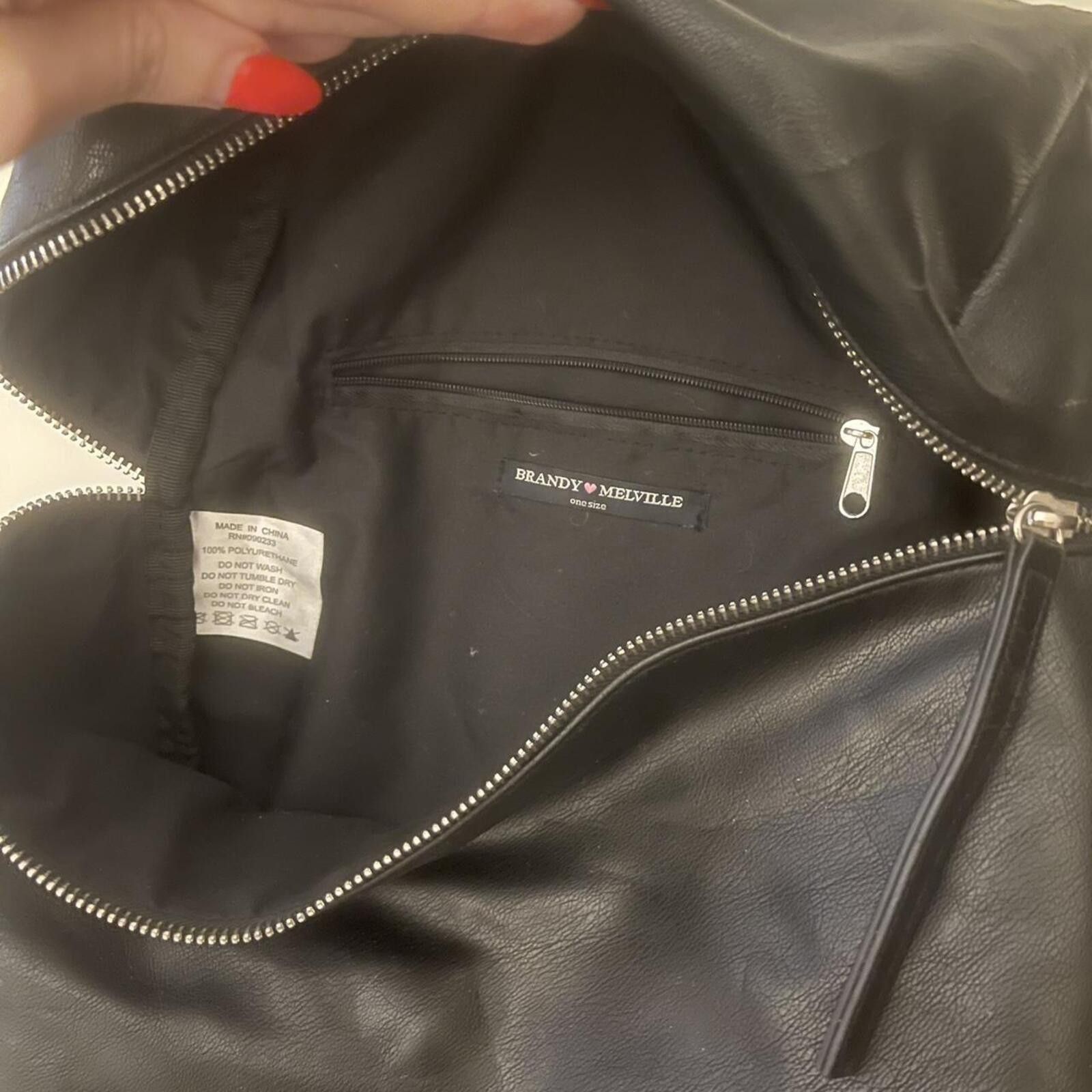 Other Brandy Melville Women's Black Bag Size ONE SIZE - 6 Thumbnail