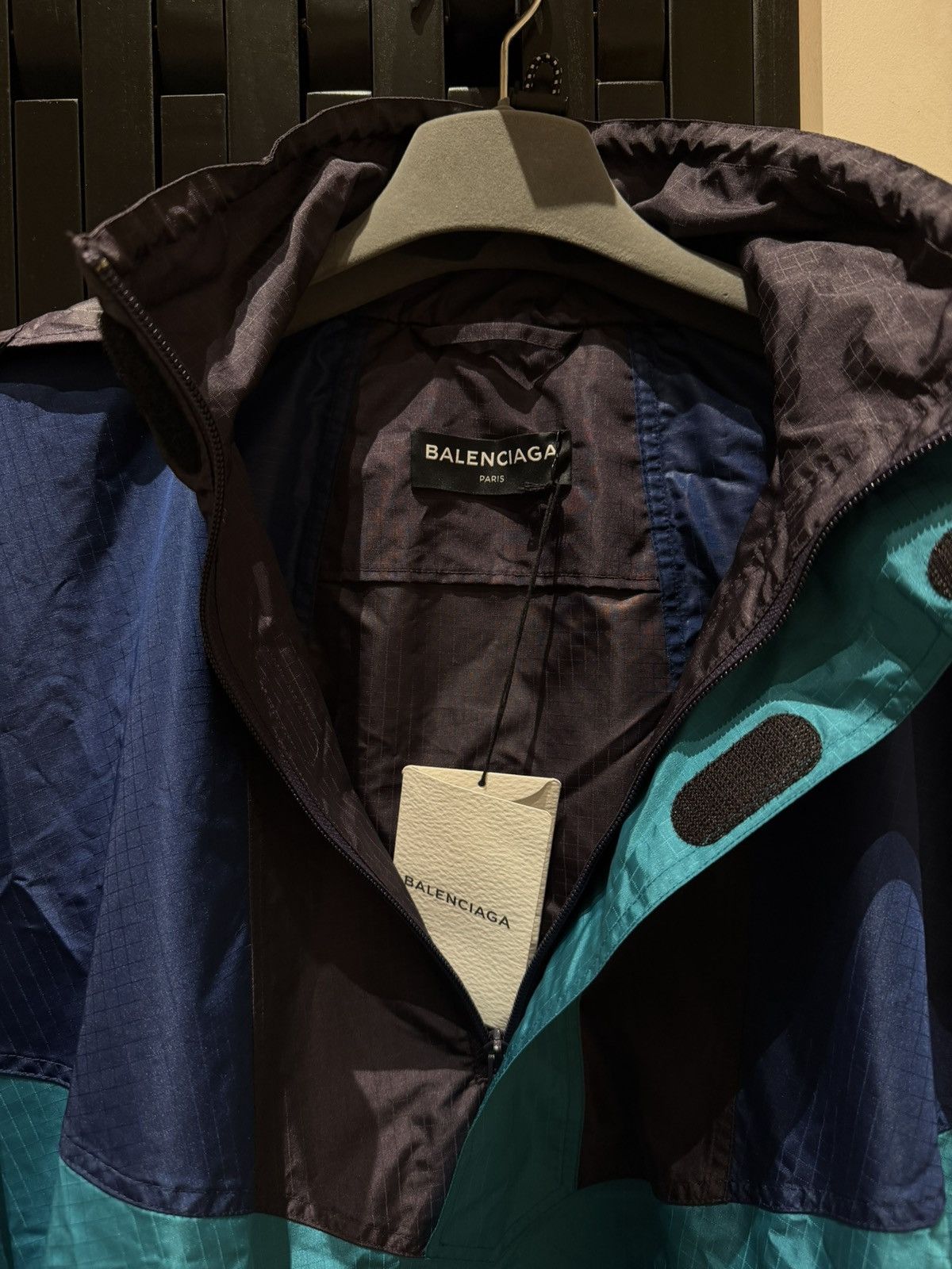 Balenciaga Balenciaga SS18 Anorak BNWT Size US M / EU 48-50 / 2 - 4 Thumbnail