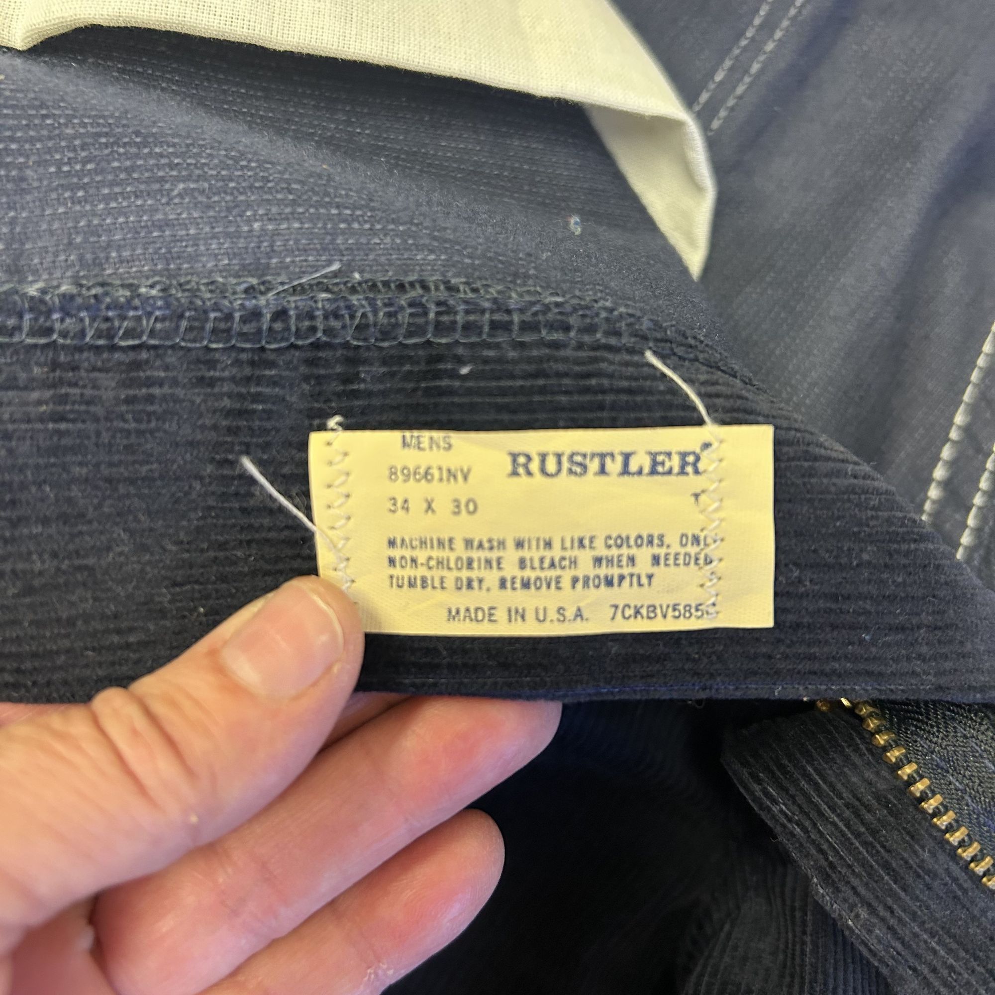 Rustler NEW NOS Vtg Rustler MoD CORDUROY Strait Leg Cords USA Pants Size US 34 / EU 50 - 3 Thumbnail