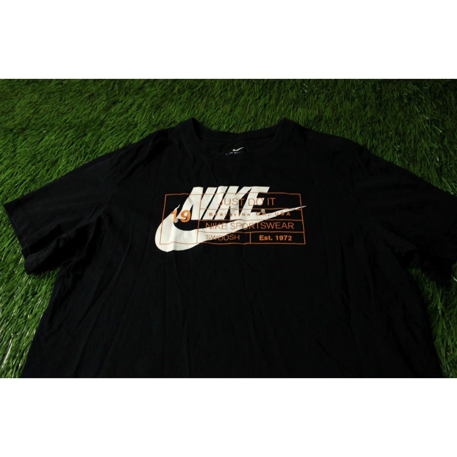 Nike NIKE T-SHIRT Shirt Men 2020 Jersey Short Sleeve Black Large Adult L 100% Cotton The Nike Tee Skein Size US L / EU 52-54 / 3 - 2 Thumbnail