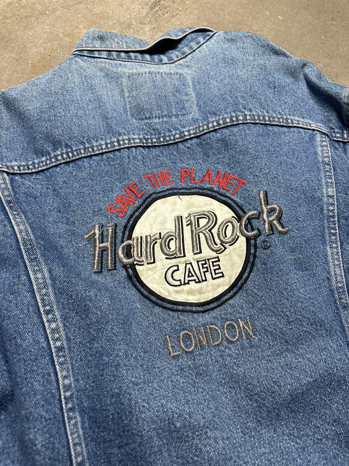 Hard Rock Cafe × Levi's × Vintage Vintage hard rock, London Café denim jacket Size US M / EU 48-50 / 2 - 3 Thumbnail