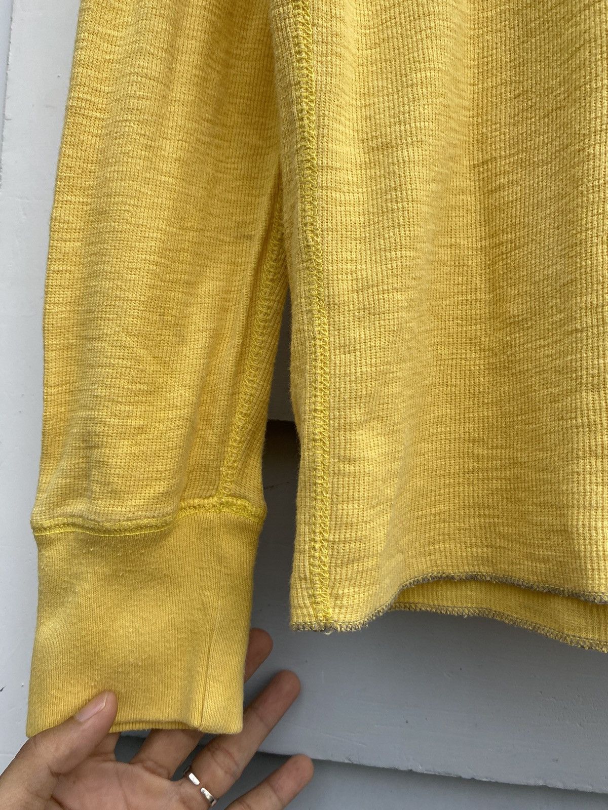 American Eagle Outfitters American Eagle Outfitters NY-DISTRICT Distressed Longsleeve Size US M / EU 48-50 / 2 - 5 Thumbnail