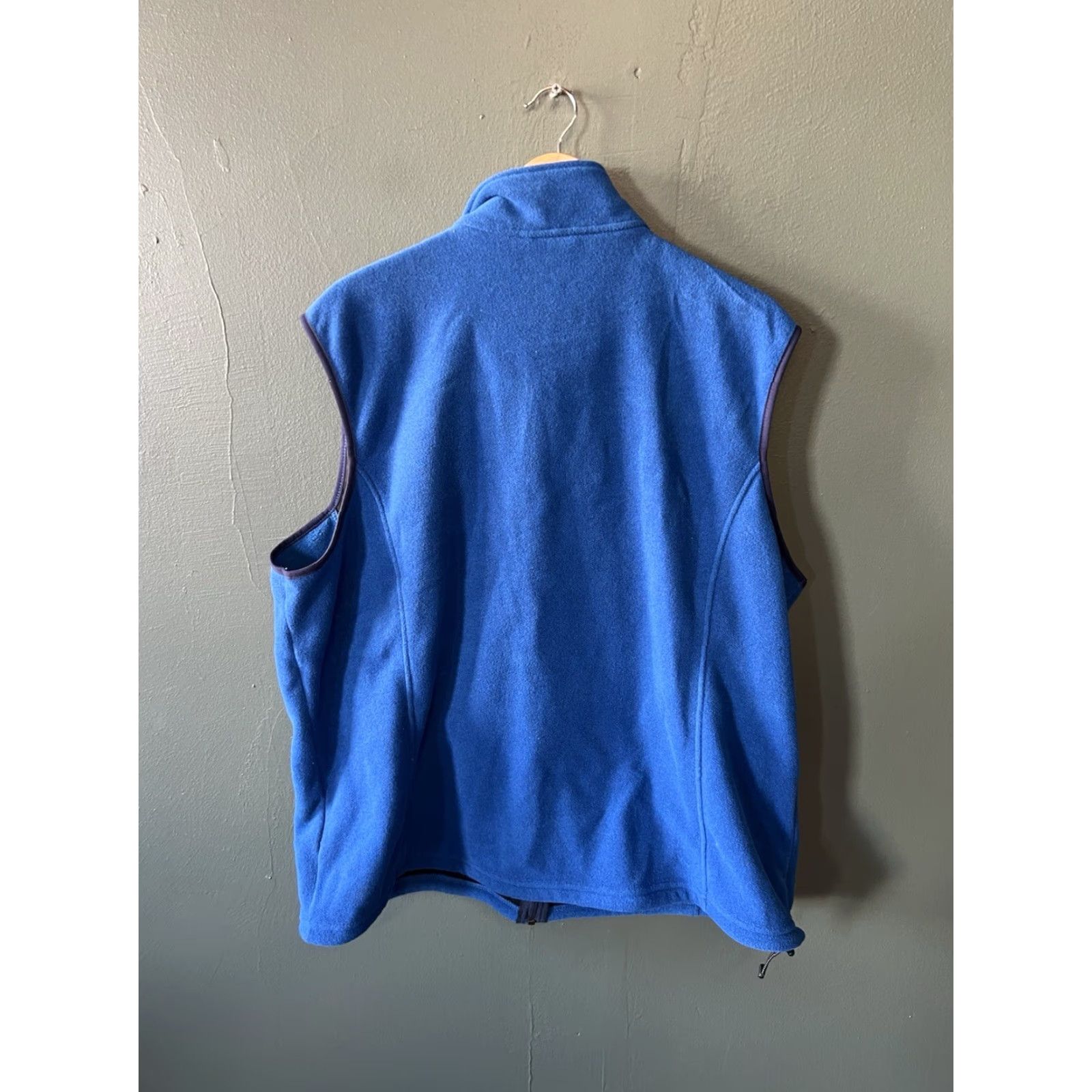 Lands' End Lands' End Mens Vest Full Zip Fleece Outdoor 2XL Blue Regular Size Outdoor Vest Mens 2XL Blue Full Zip Fleece Lands' End Size US XXL / EU 58 / 5 - 2 Thumbnail