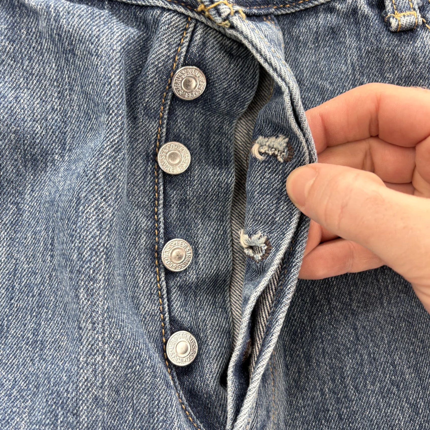Levi's VINTAGE Levi's 501 Jeans Mens 38x29 Blue Regular Straight Denim Button Fly Y2K Size US 38 / EU 54 - 3 Thumbnail