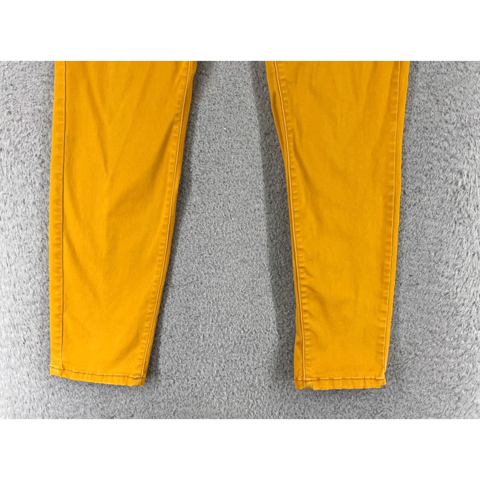 Vintage No Boundaries Jeans Women Denim 5-Pocket Straight Leg Mid Rise 28x27 Yellow Adult Regular 28in 11 90s Cowboy Southwestern Mens Womens Girls? Size 32" / US 10 / IT 46 - 2 Thumbnail