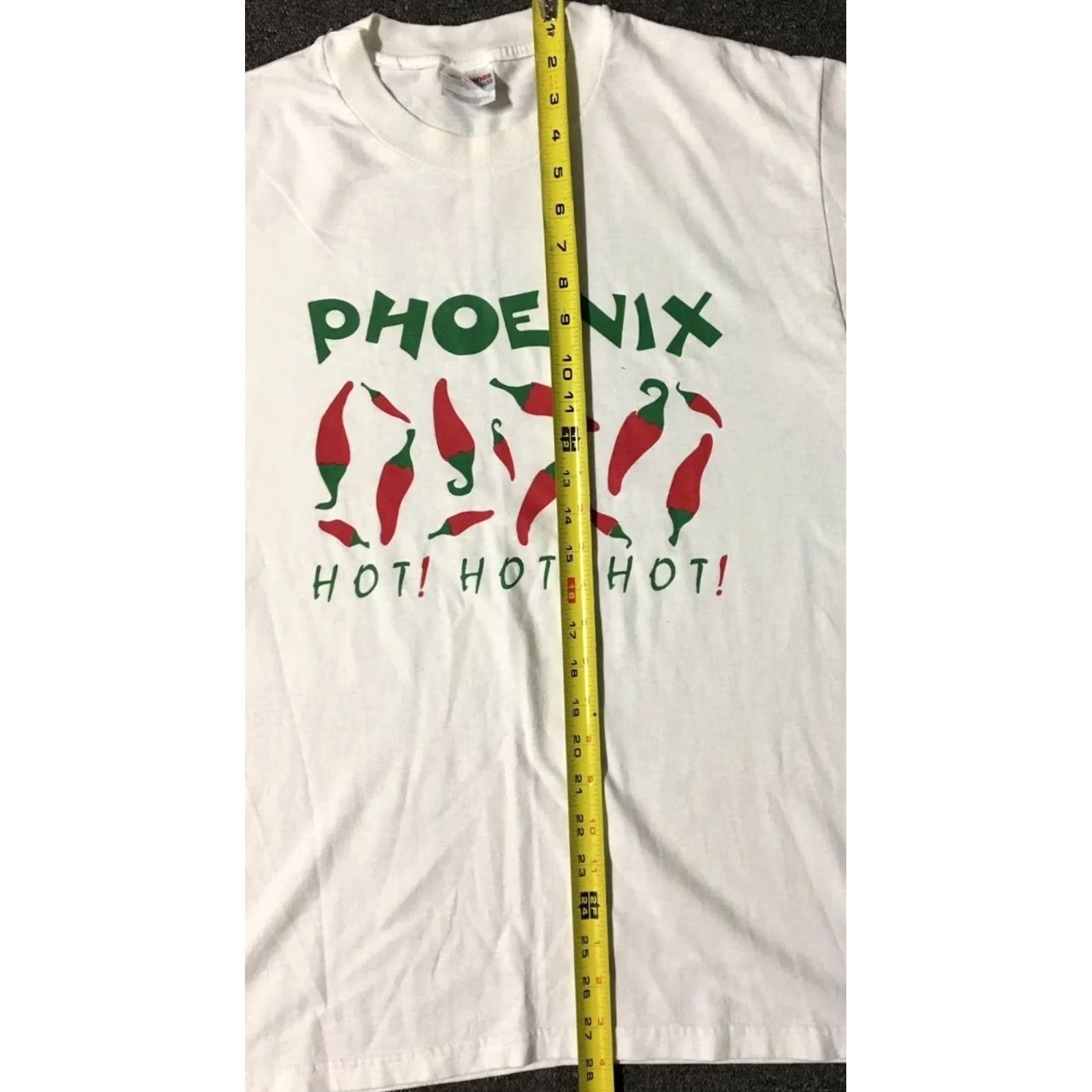 Hanes VINTAGE 90s Phoenix Arizona Chili Pepper Shirt M White Hanes T-Shirt Mens Short Sleeve Funny Retro Southwestern AZ Sun Graphic USA Sedona Suns AZ Size US M / EU 48-50 / 2 - 8 Thumbnail