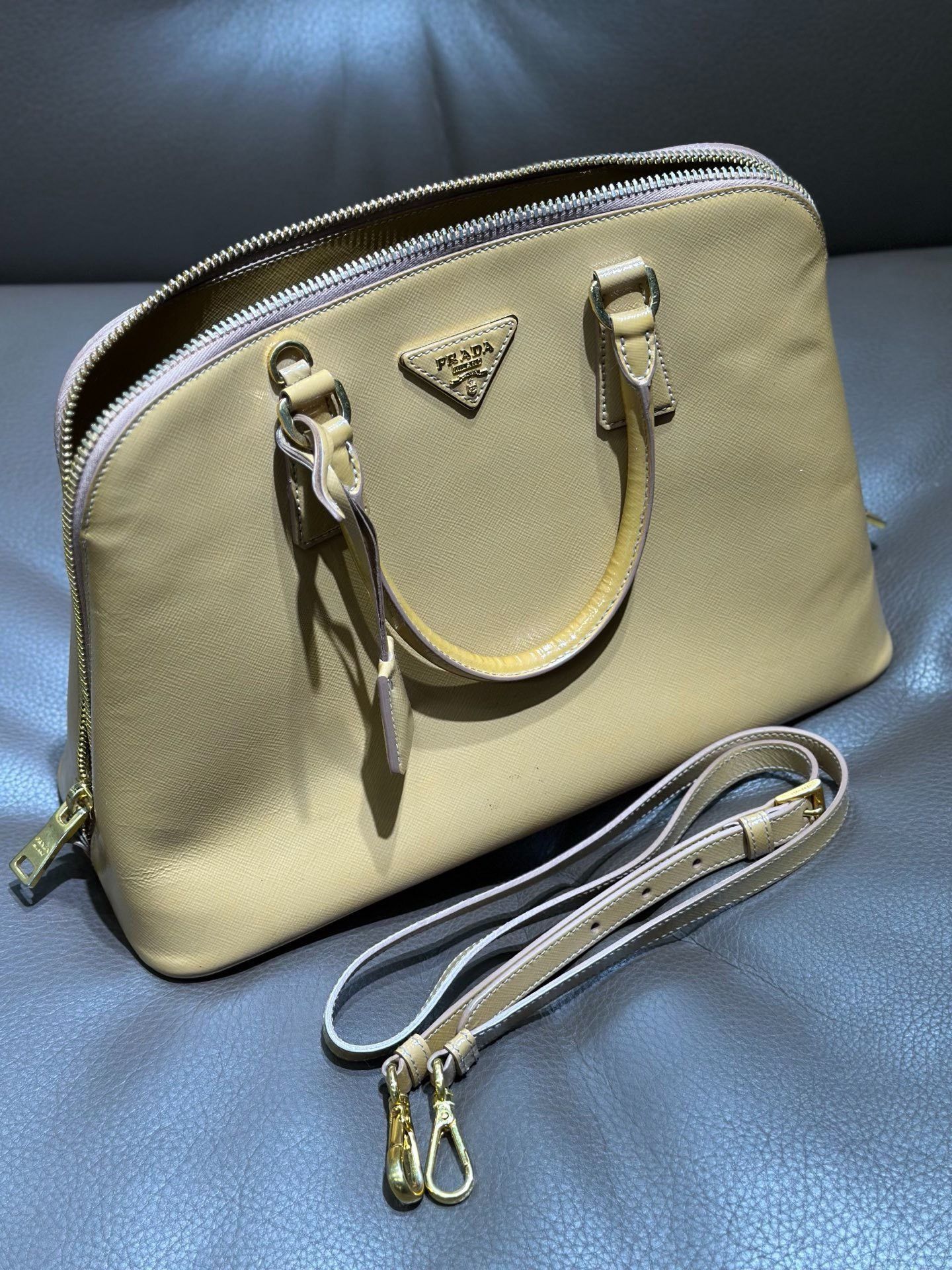 Prada Prada Yellow Shoulder Bag 2XL Women Size ONE SIZE - 1 Thumbnail