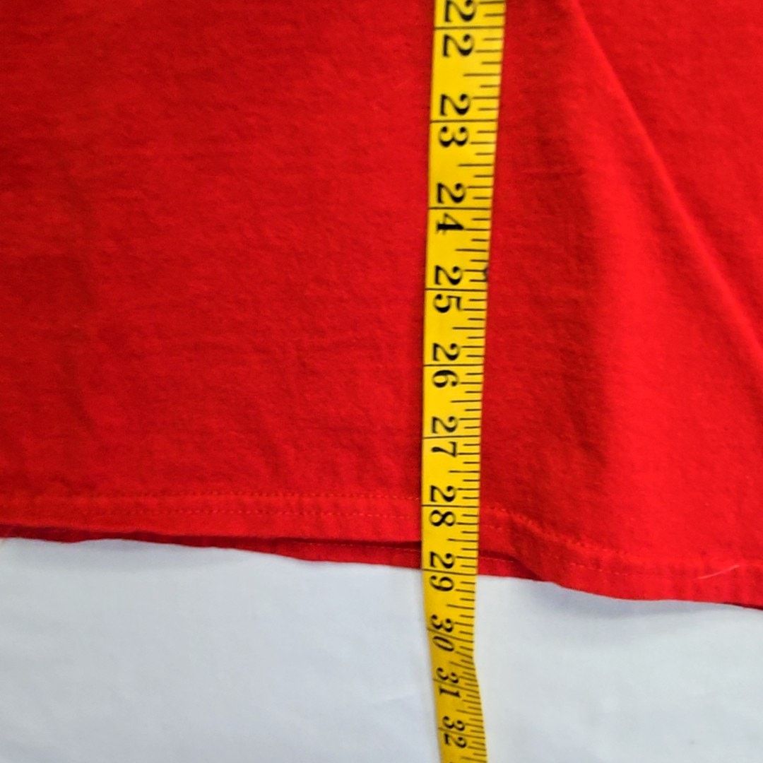 Gildan Virgin Mary Distressed Shirt Red Religious Large Tee Size US L / EU 52-54 / 3 - 7 Thumbnail