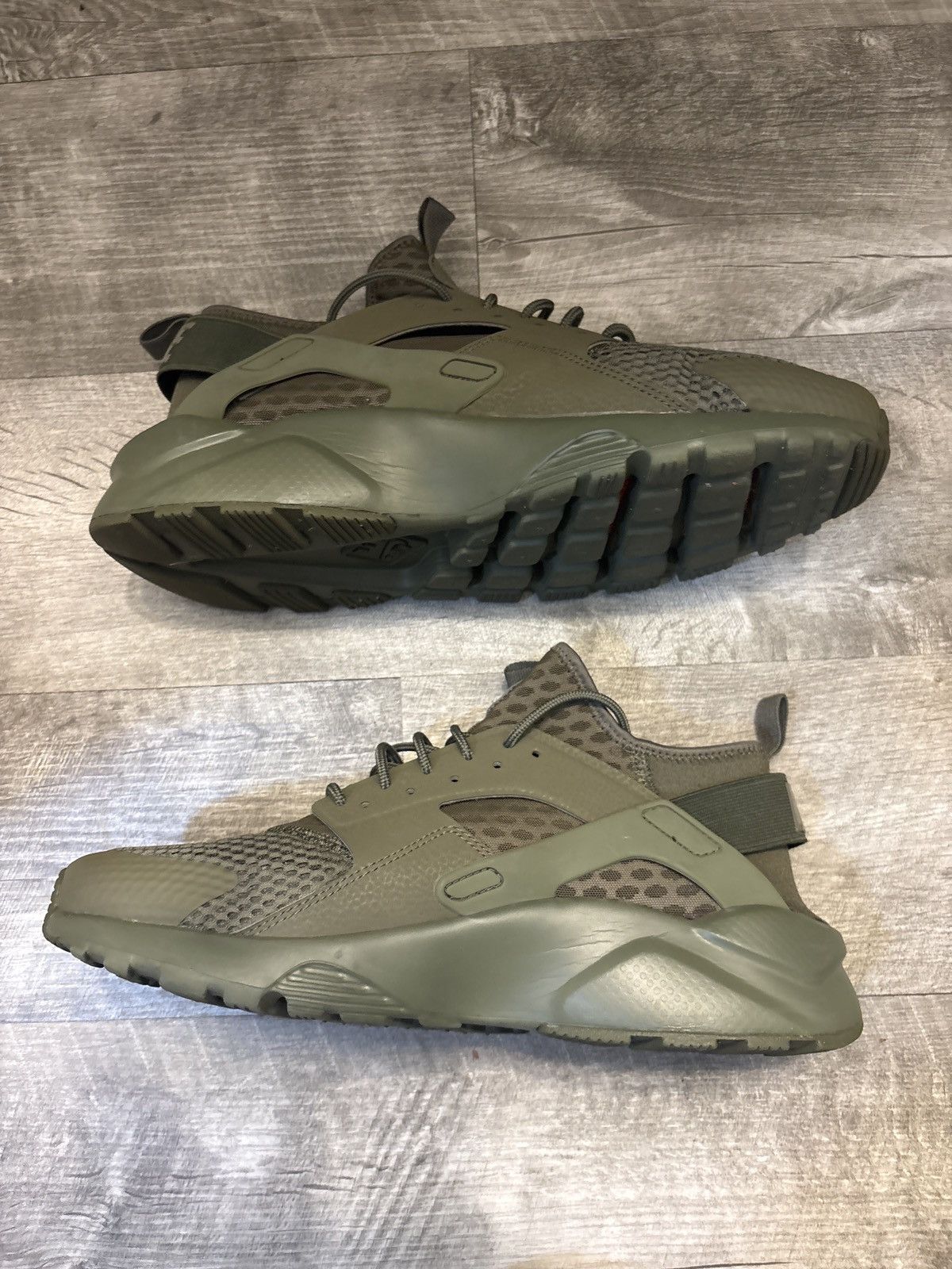 Nike Nike Air Huarache Run Ultra BR Size US 11.5 / EU 44-45 - 1 Thumbnail
