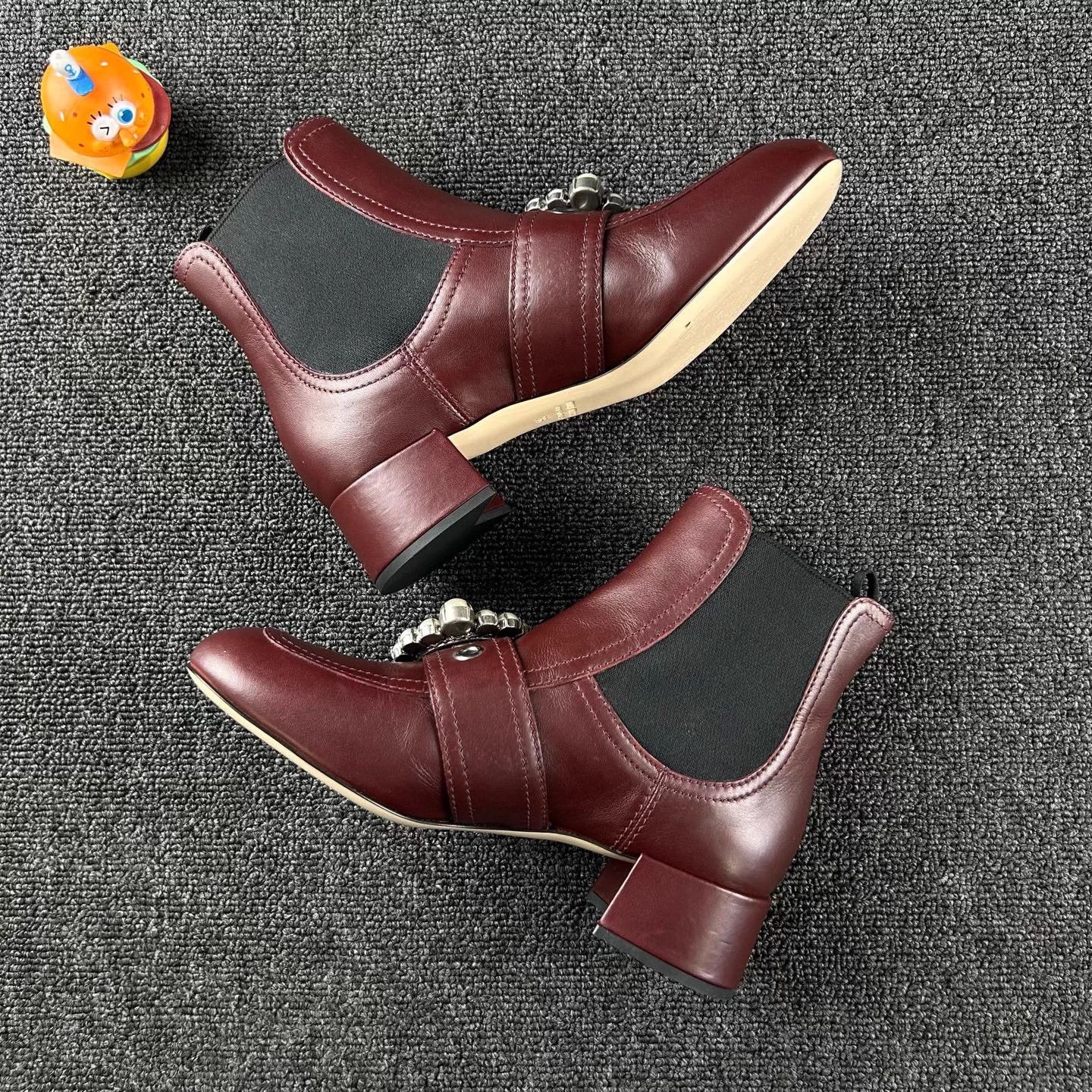 Miu Miu MIU MIU Burgundy Pearl Buckle Short Boots Size US 5 / IT 35 - 3 Thumbnail