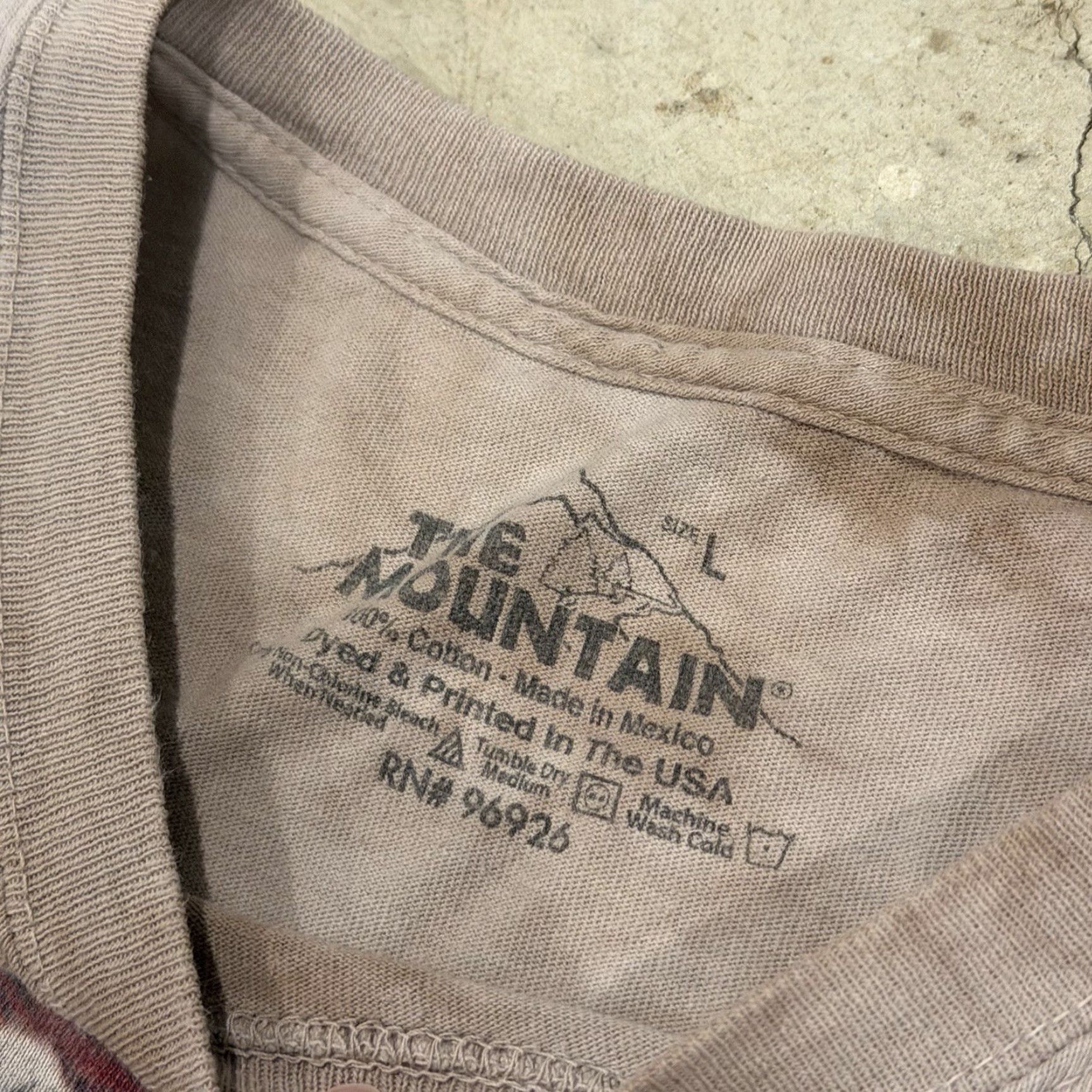 The Mountain The Mountain Bill Clinton & Monica Lewinsky Funny Tan Men's L Shirt Size US L / EU 52-54 / 3 - 3 Thumbnail