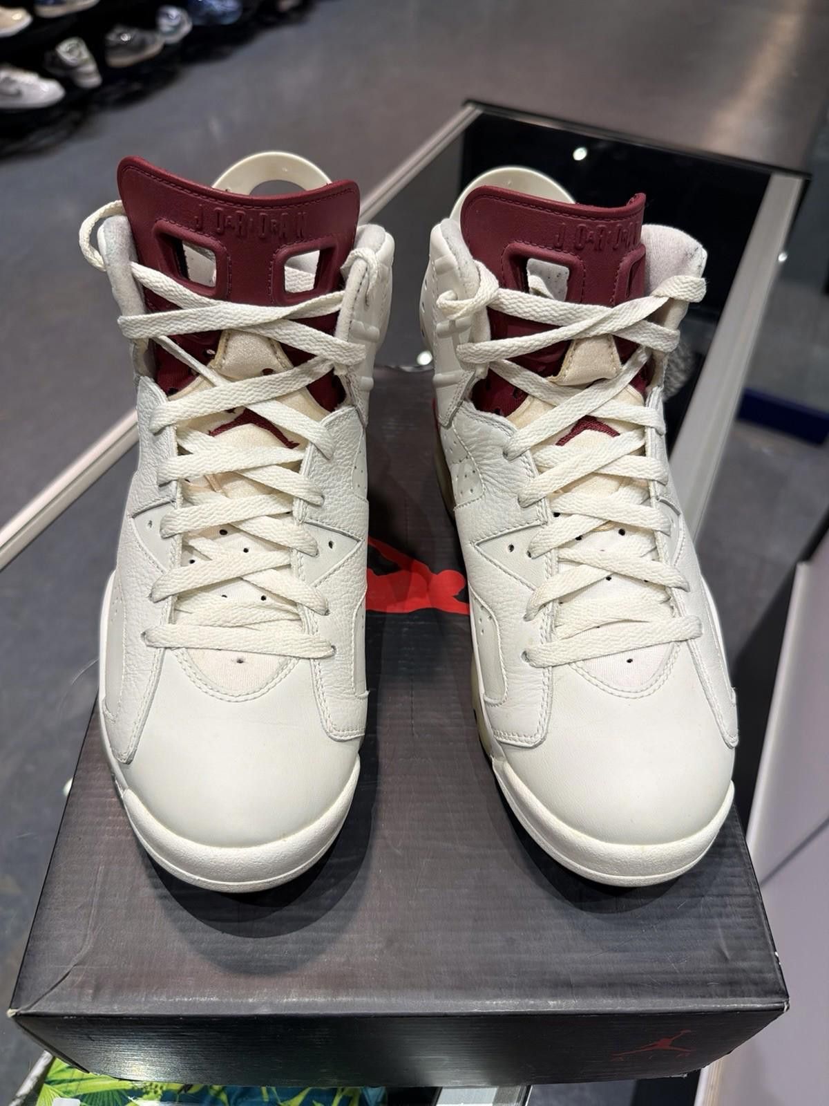 Nike Nike Air Jordan 6 Retro Maroon 384664-116 Men’s Size 8.5 Size US 8.5 / EU 41-42 - 10 Thumbnail