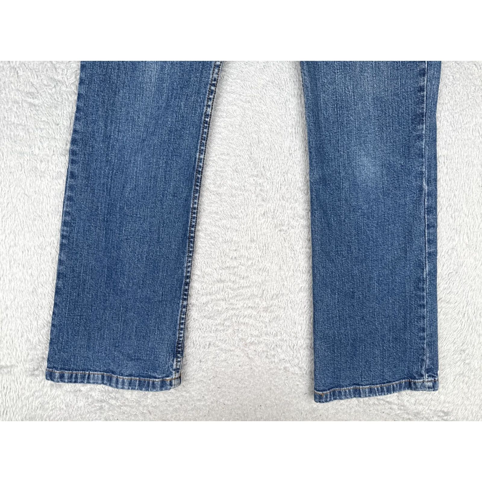 Eddie Bauer Eddie Bauer Jeans Women 28x31 Blue Denim Relaxed Straight Leg Medium Wash Casual Size 28" / US 6 / IT 42 - 2 Thumbnail