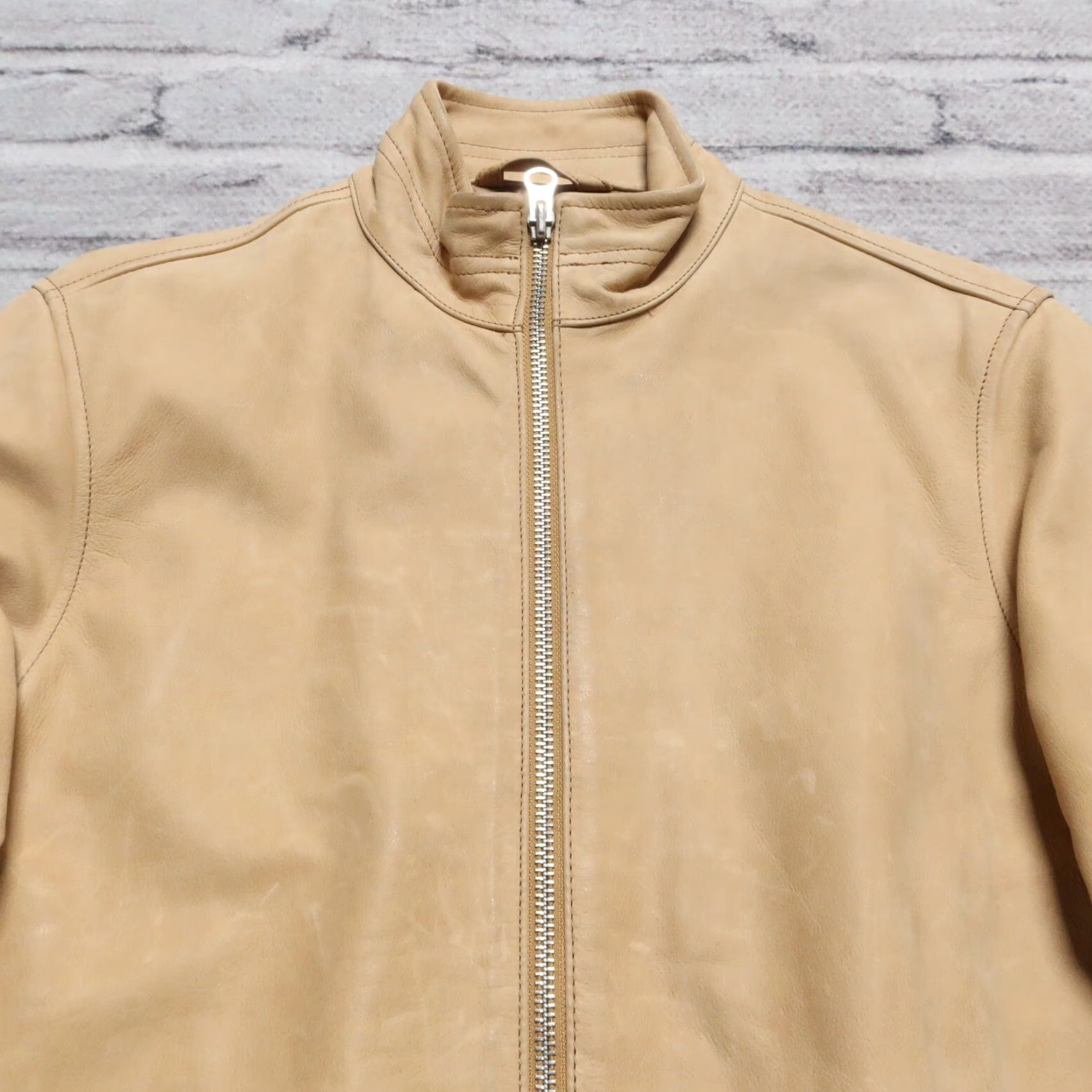 Gap VINTAGE GAP Leather Motorcycle Jacket Mens Leather Jacket Tan Small 2004 90s Cafe Racer Vintage GAP Leather Motorcycle Jacket Size US S / EU 44-46 / 1 - 2 Thumbnail