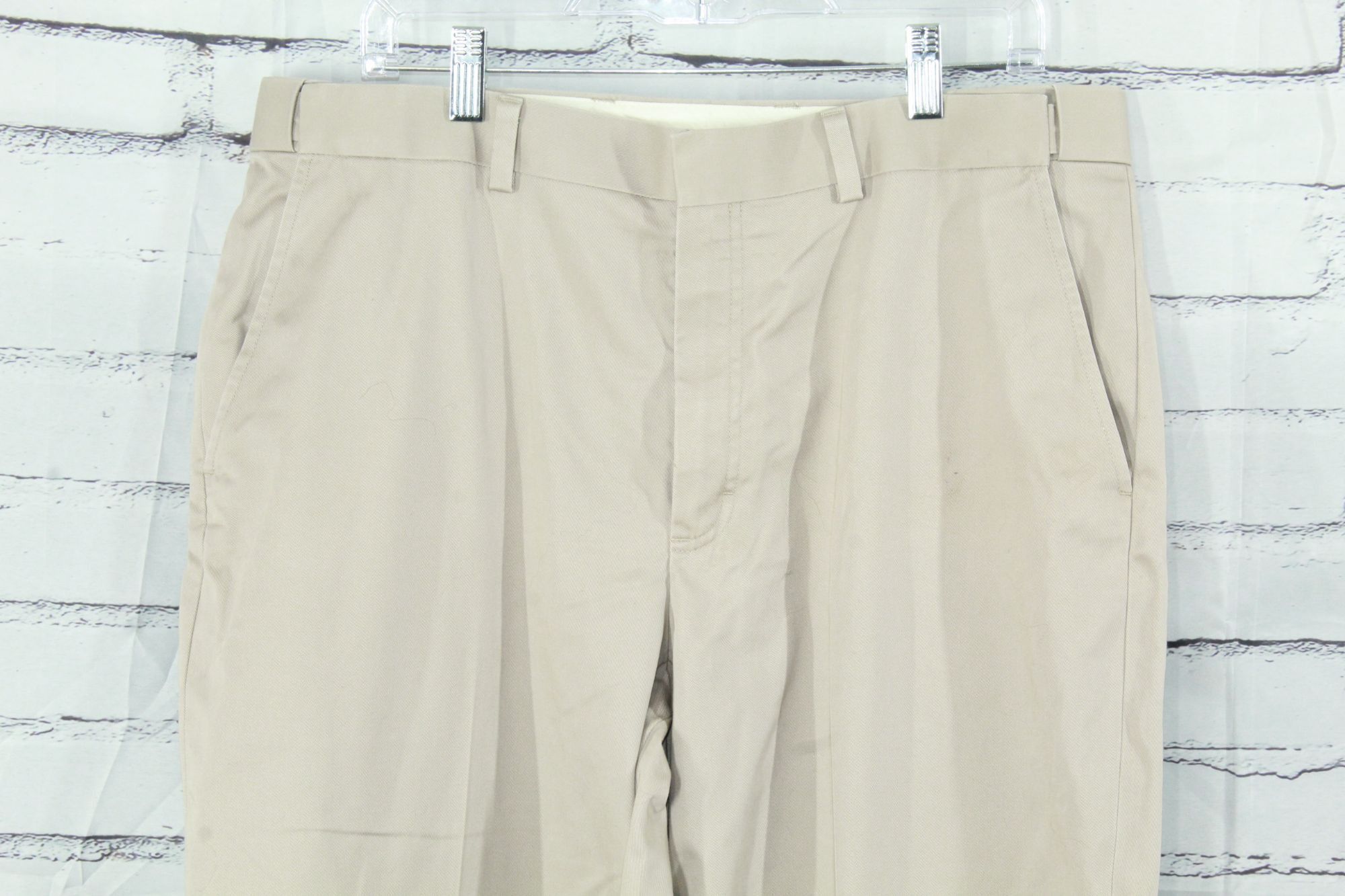 L.L. Bean LL Bean Double L Khaki Chinos Natural Fit 36 Naturecore Size US 36 / EU 52 - 2 Thumbnail