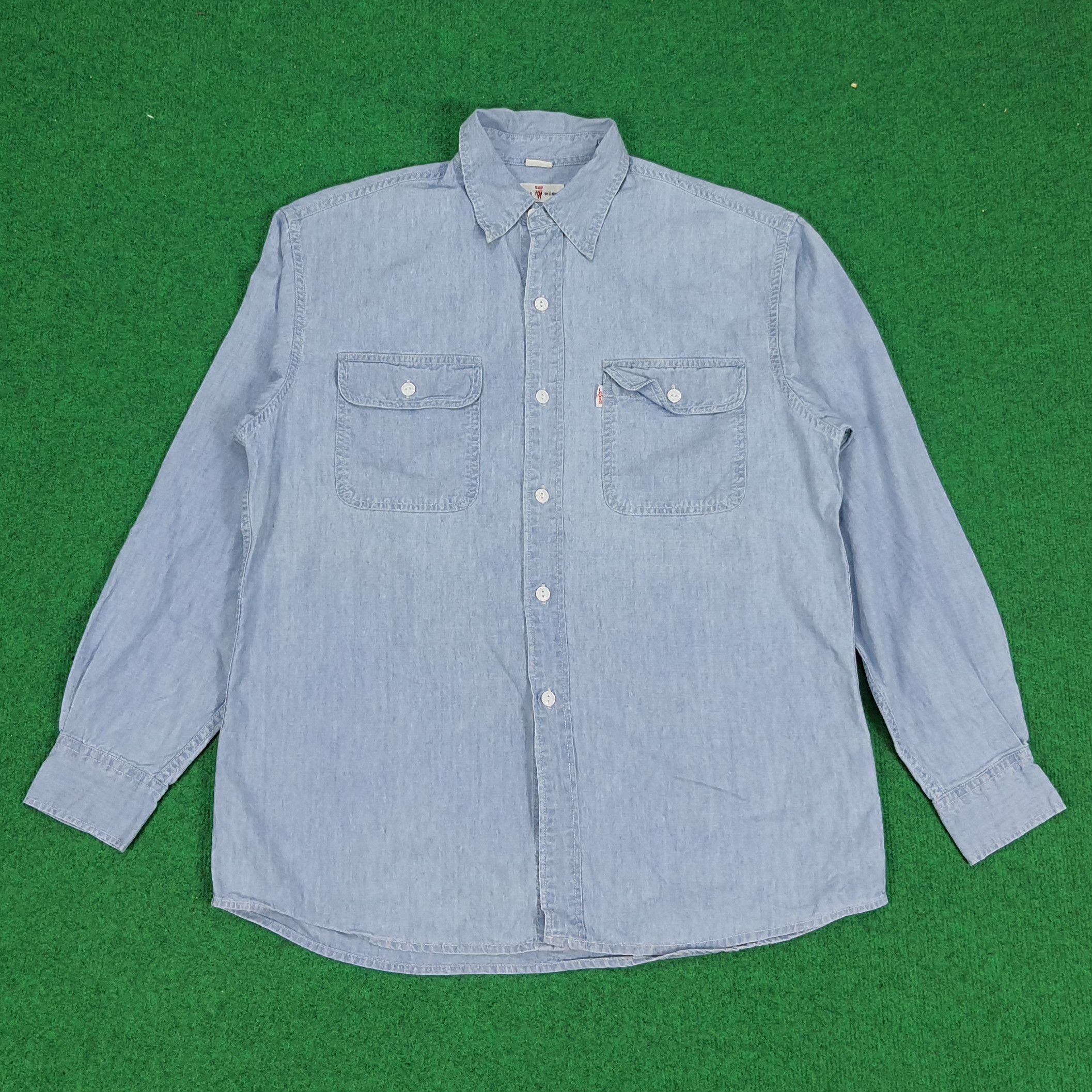 Levi's × Vintage Vintage Levi's Jeans for Women Long Sleeve Shirt Size M / US 6-8 / IT 42-44 - 1 Thumbnail