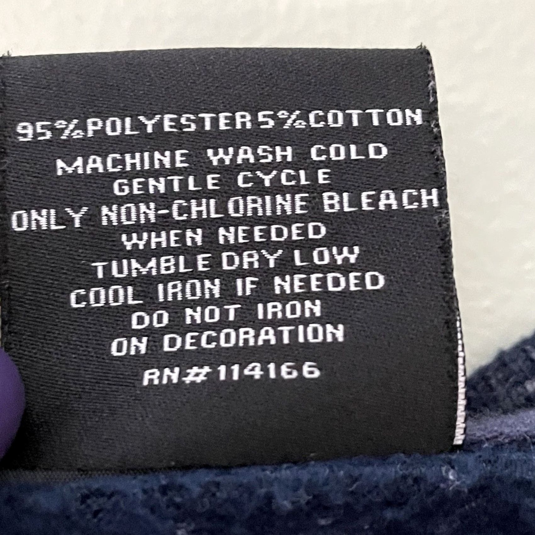 Vintage VINTAGE Penn State Tee Woman’s Small Long Sleeve Blue Nittany Lions Graphics Comfy Cozy Size S / US 4 / IT 40 - 7 Thumbnail