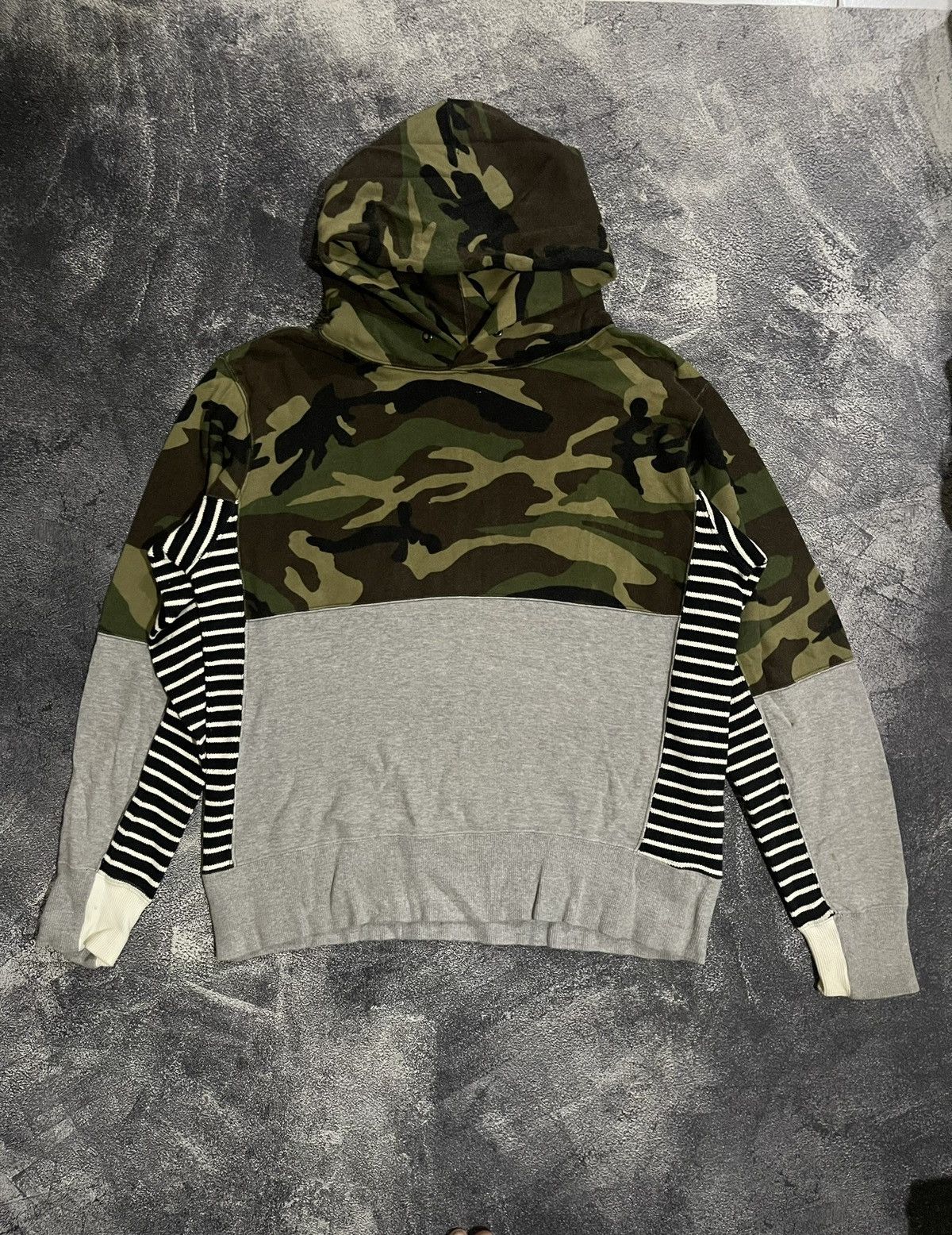 uniform experiment Sophnet. Camouflage Stripe Hoodie Size US L / EU 52-54 / 3 - 1 Thumbnail