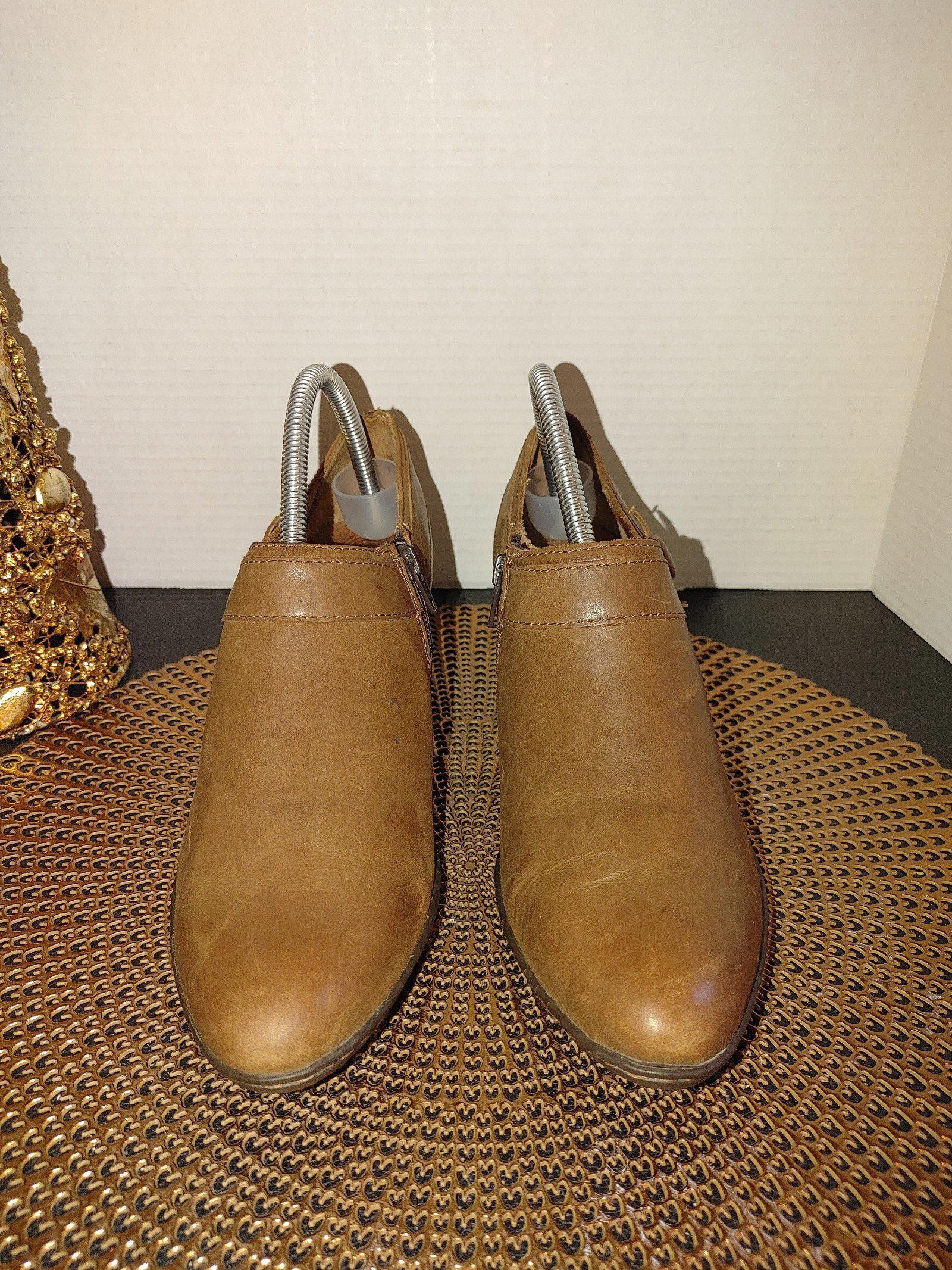 Born Born Calixta Leather Booties Size 9 Size US 9 / IT 39 - 1 Thumbnail