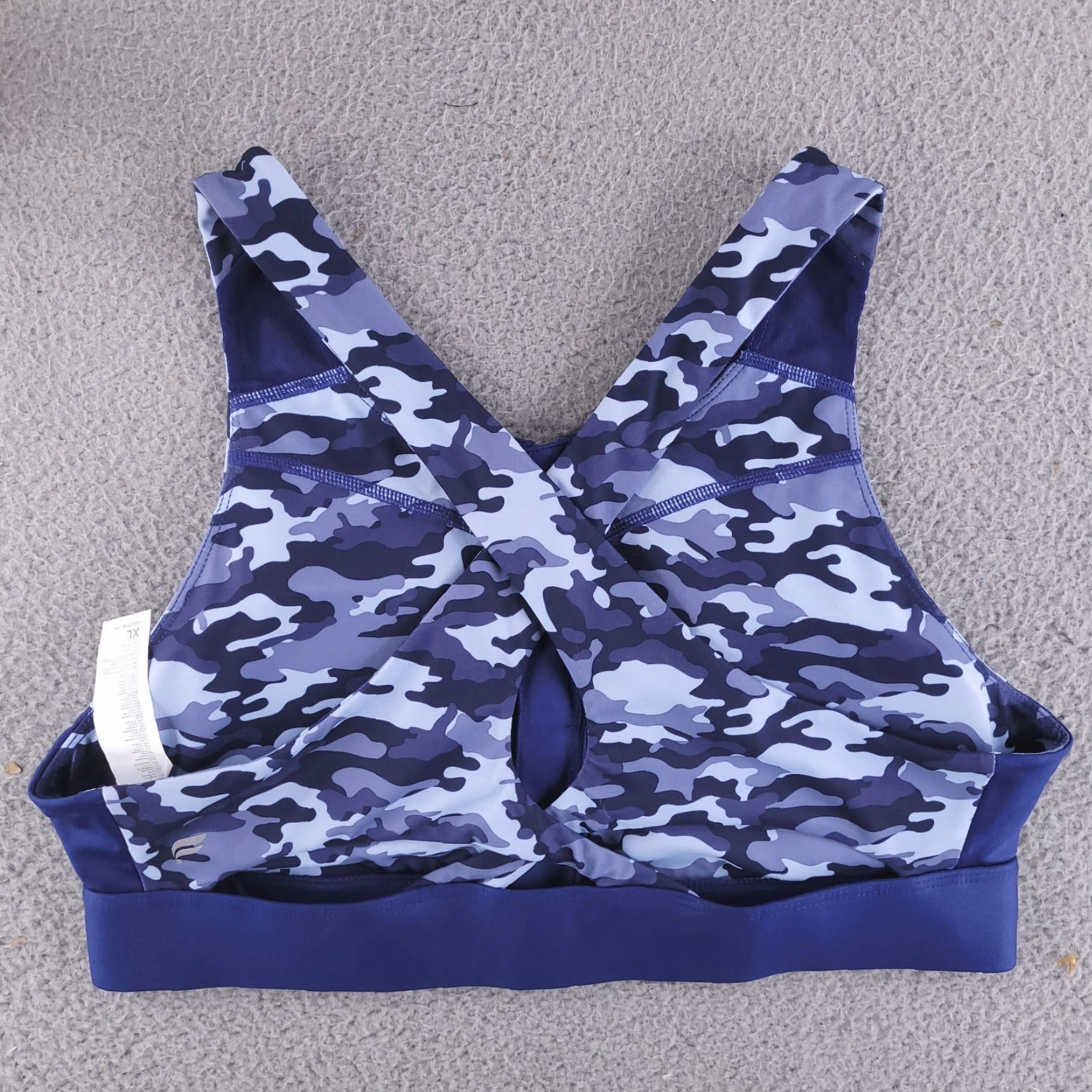 Fabletics FABLETICS Sports Bra Women's Athletic No Bounce Navy Camo Size XL Size ONE SIZE - 4 Thumbnail