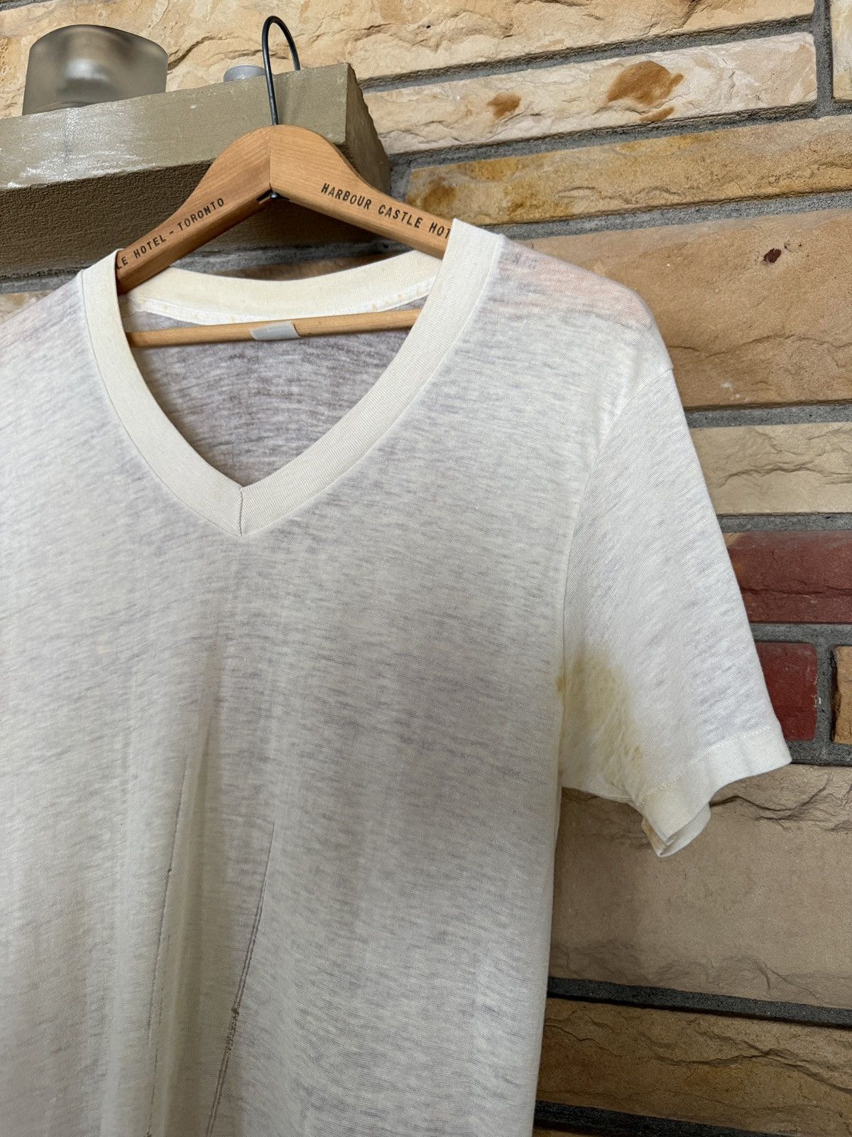 Vintage Vintage 70s JcPenney Paper Thin V-Neck Blank White Tee Size US M / EU 48-50 / 2 - 5 Thumbnail